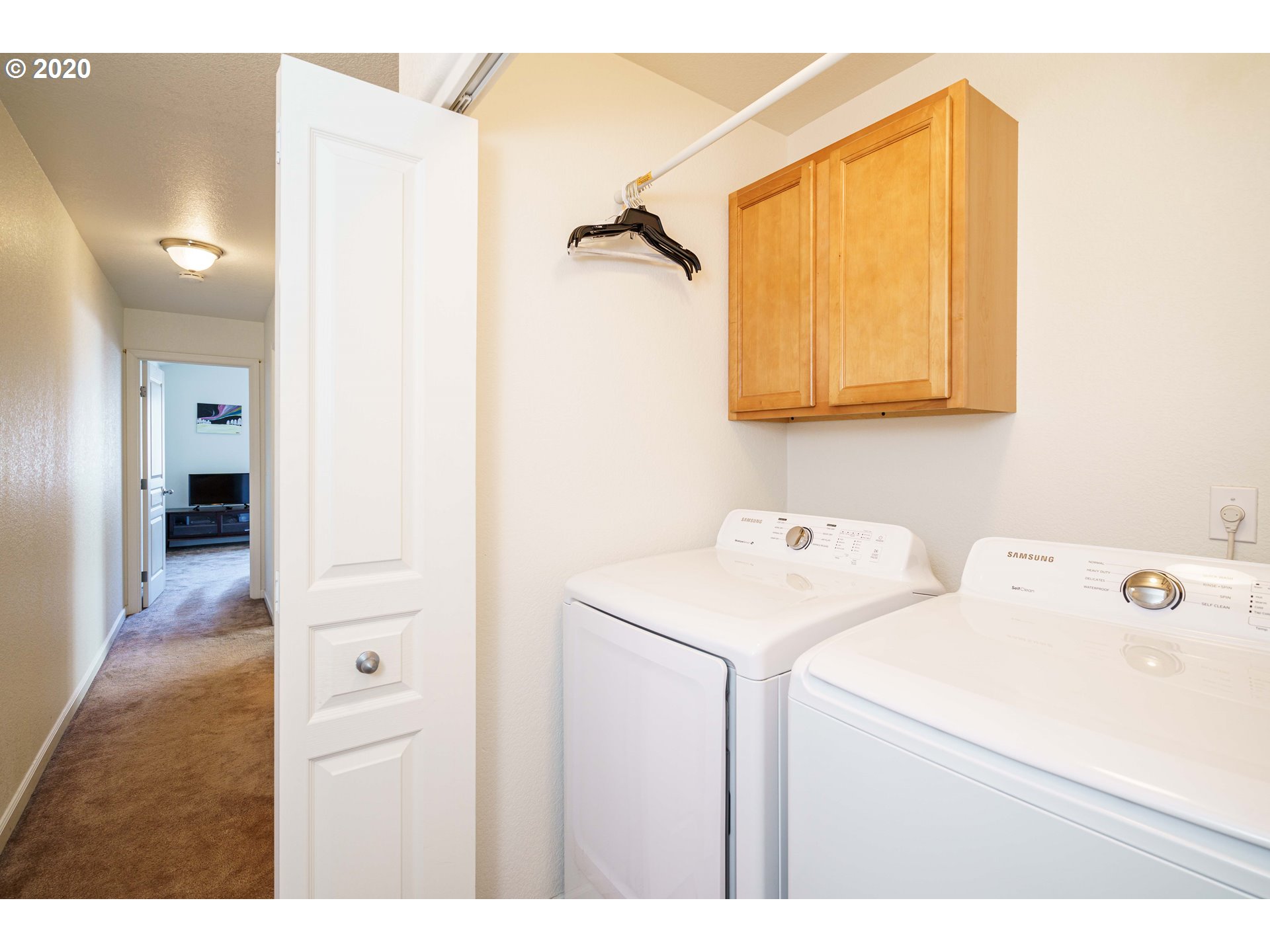 Photo #4: 20088731 Listing 