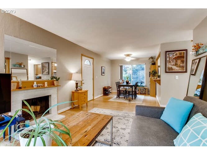 Photo #4: 20089505 Listing 