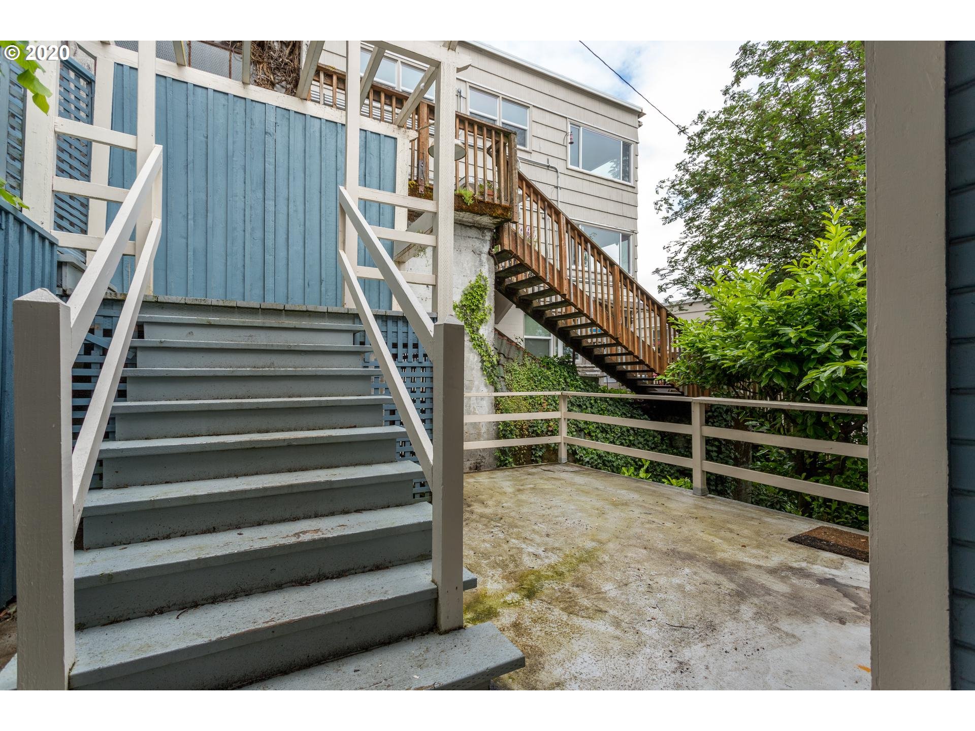 Photo #3: 20093045 Listing 
