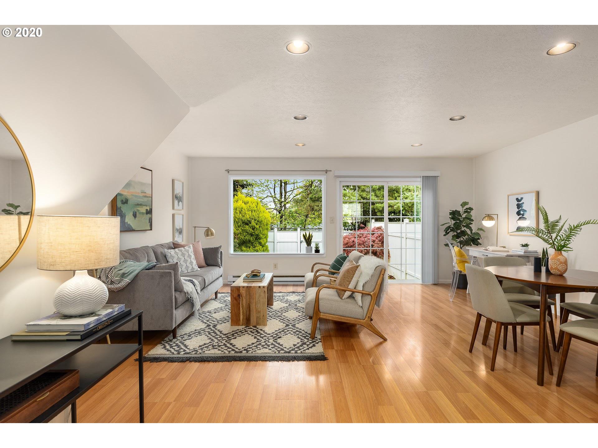 Photo #2: 20093149 Listing 