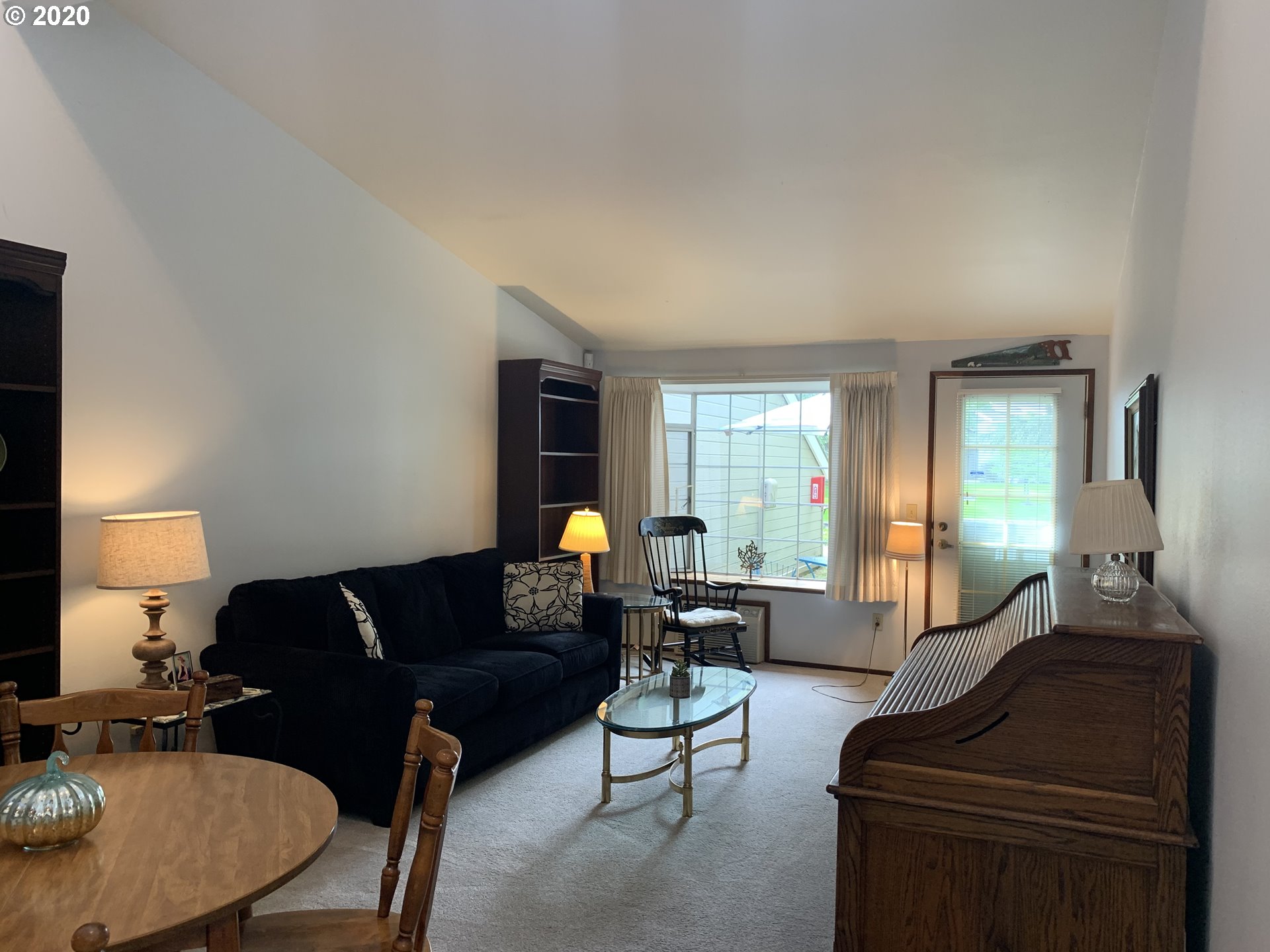 Photo #6: 20095886 Listing 