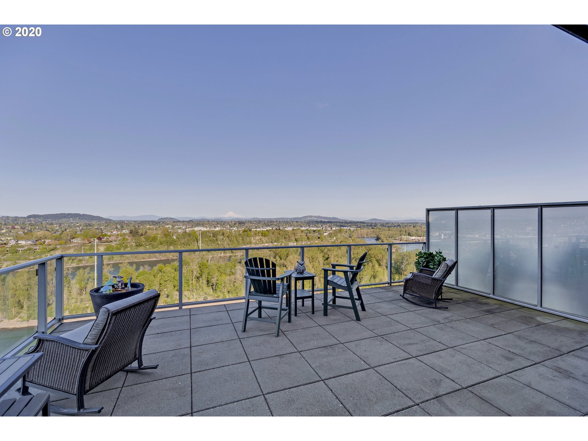 Photo #3: 20098615 Listing 