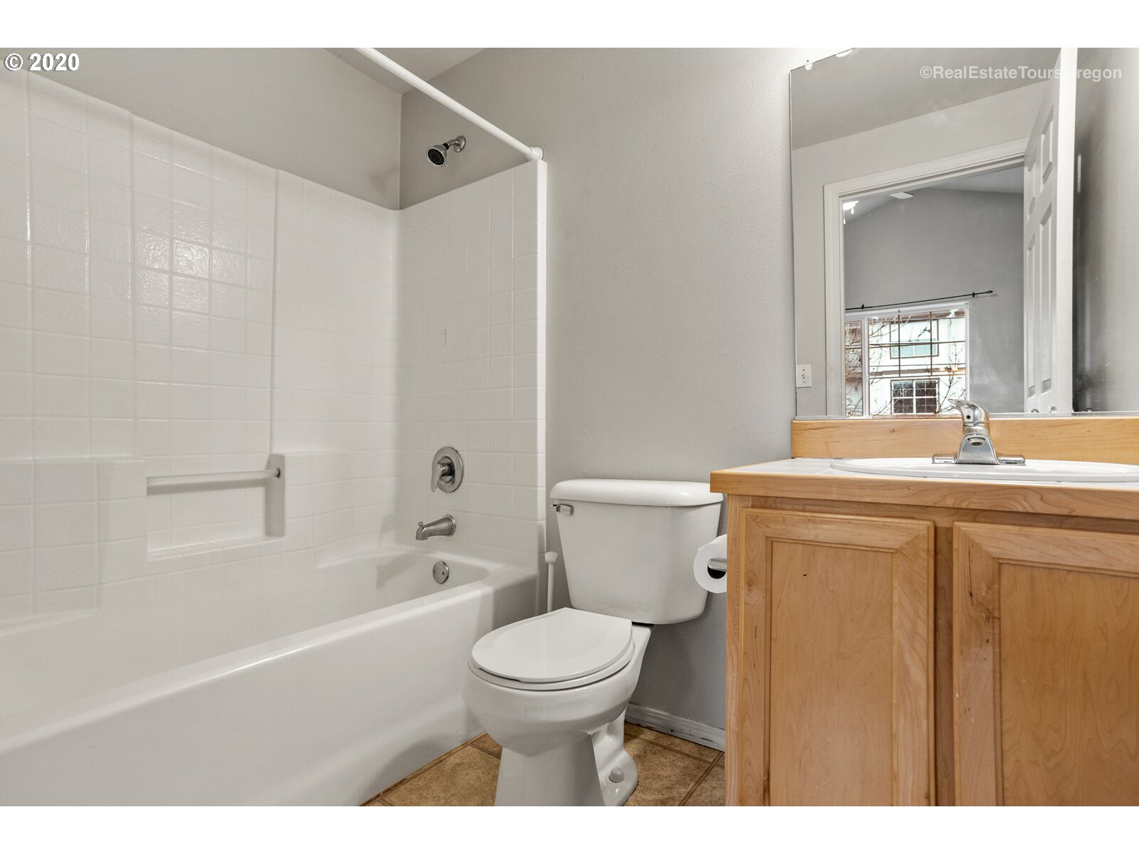 Photo #4: 20106412 Listing 