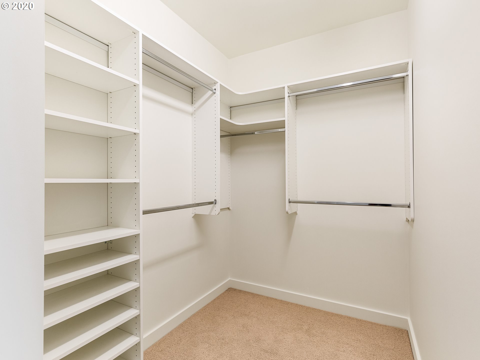 Photo #4: 20110053 Listing 