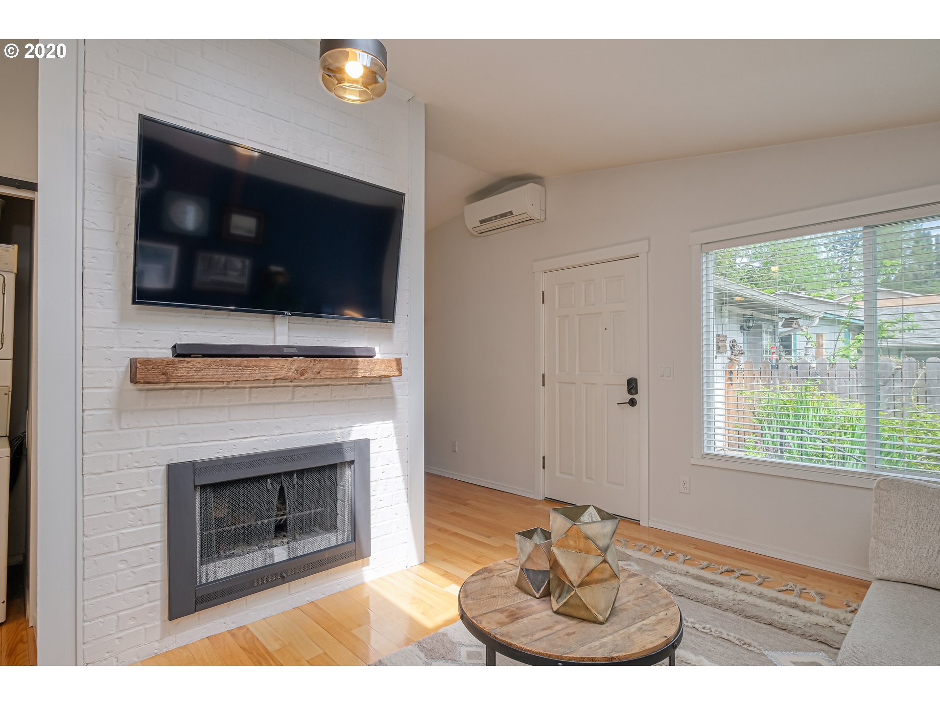 Photo #5: 20111036 Listing 