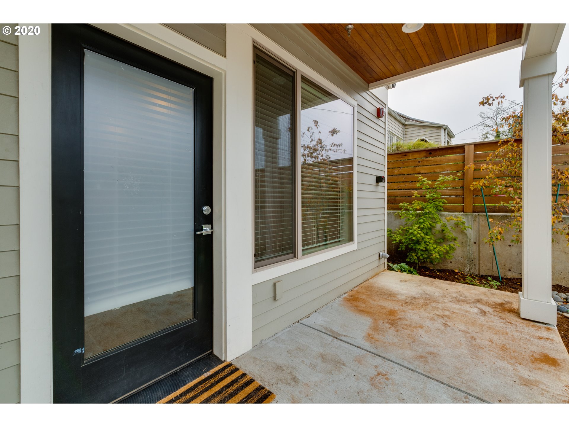 Photo #3: 20116707 Listing 