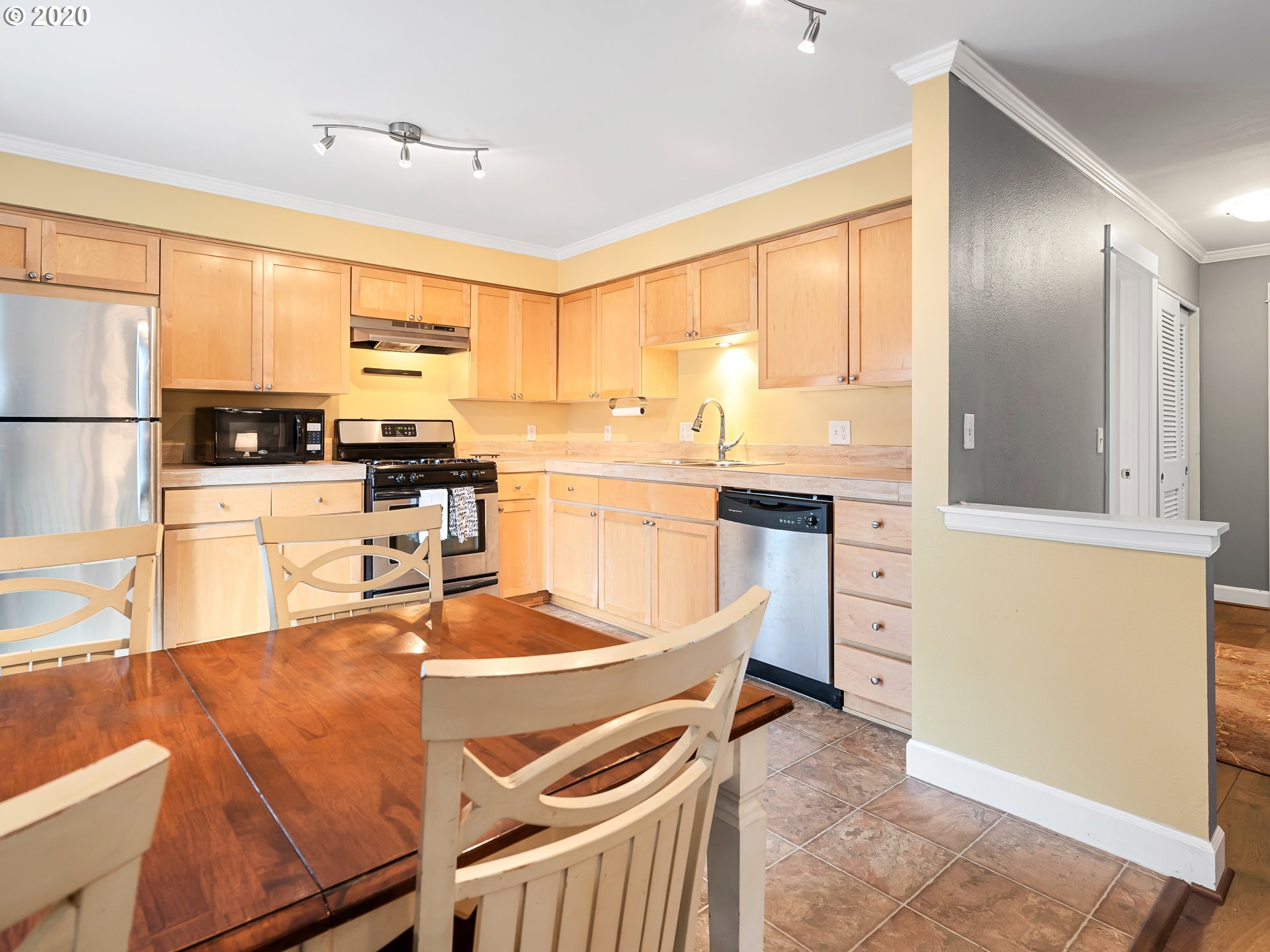 Photo #6: 20117549 Listing 