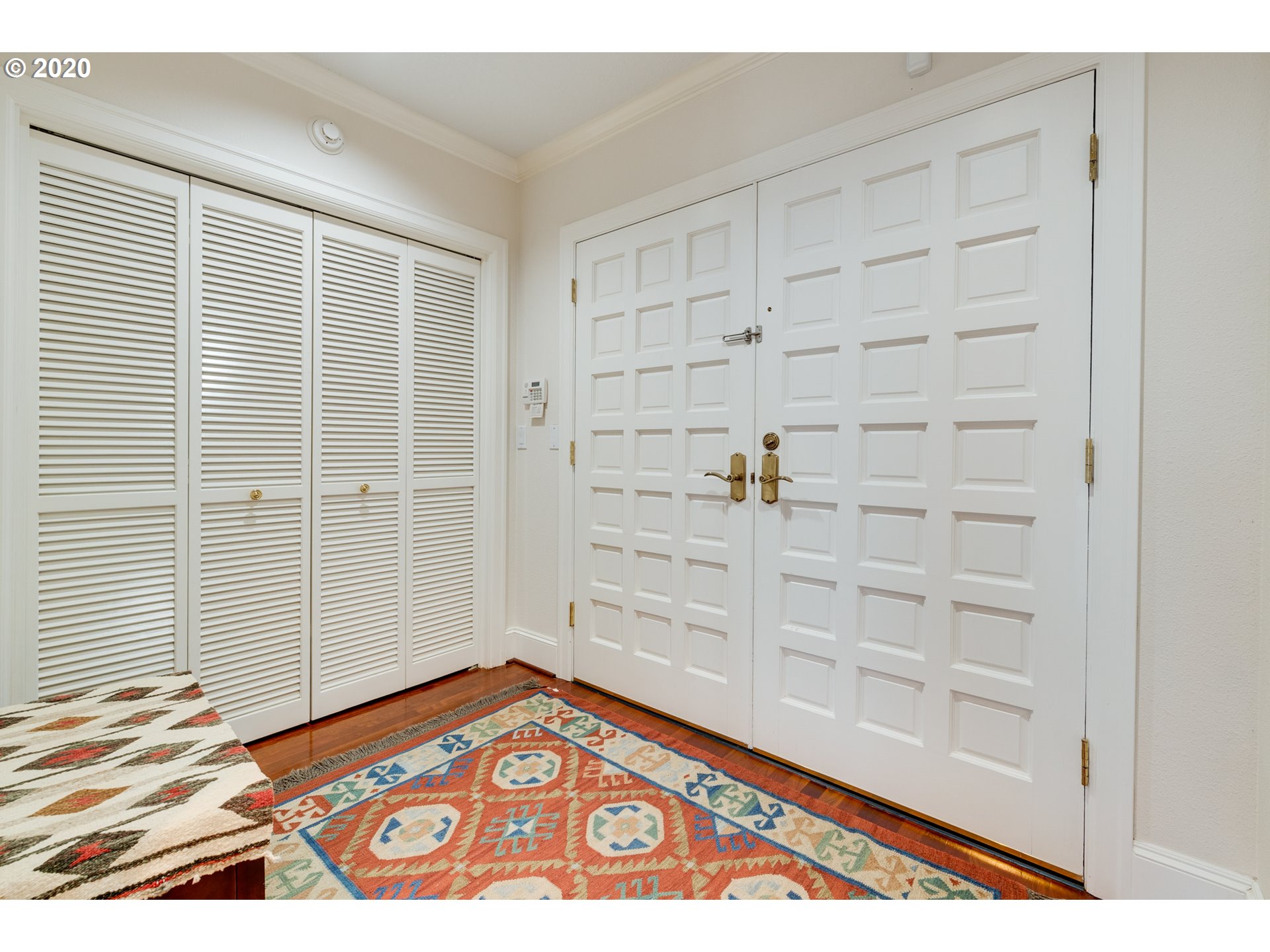 Photo #3: 20119172 Listing 
