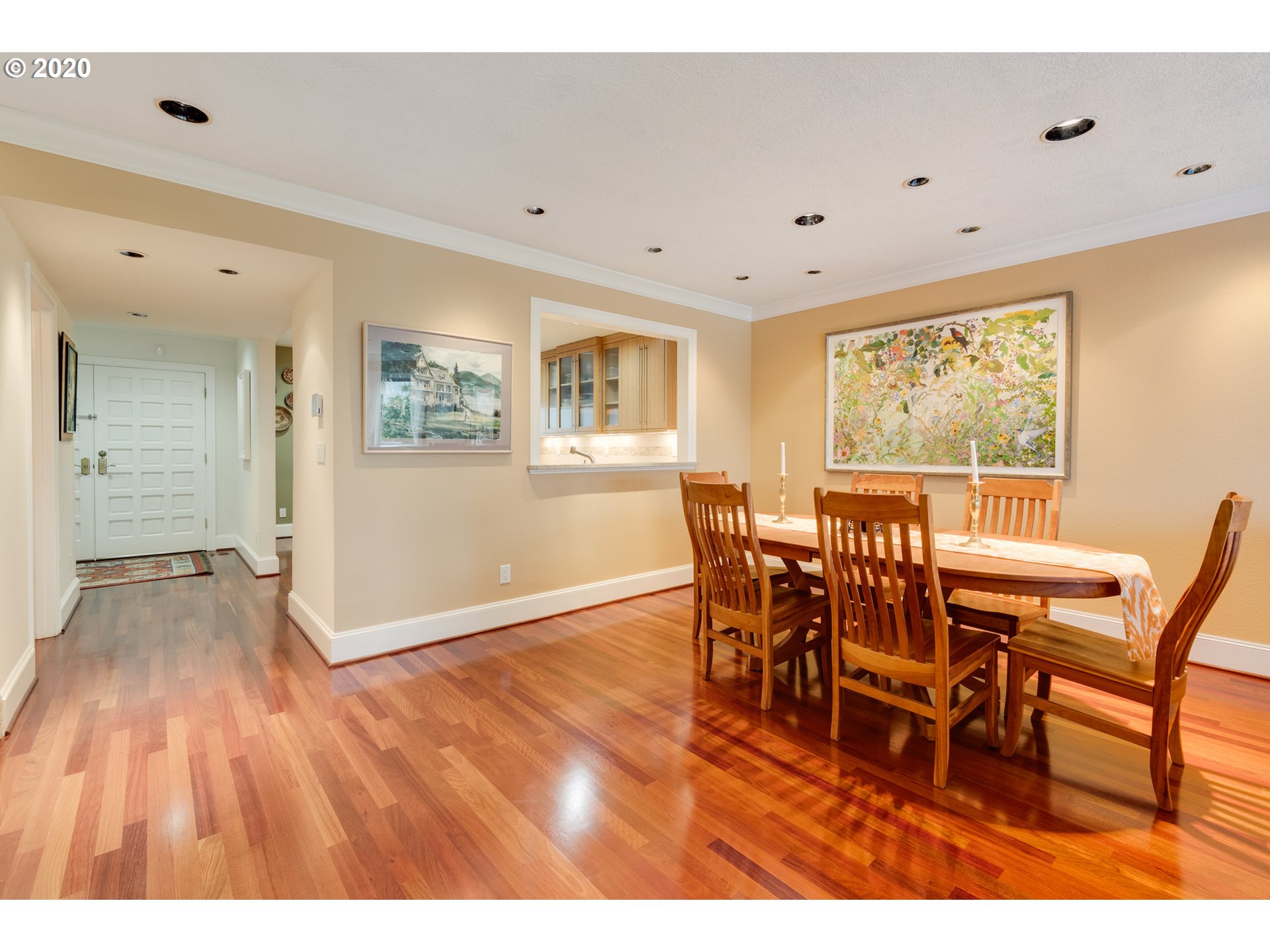 Photo #5: 20119172 Listing 
