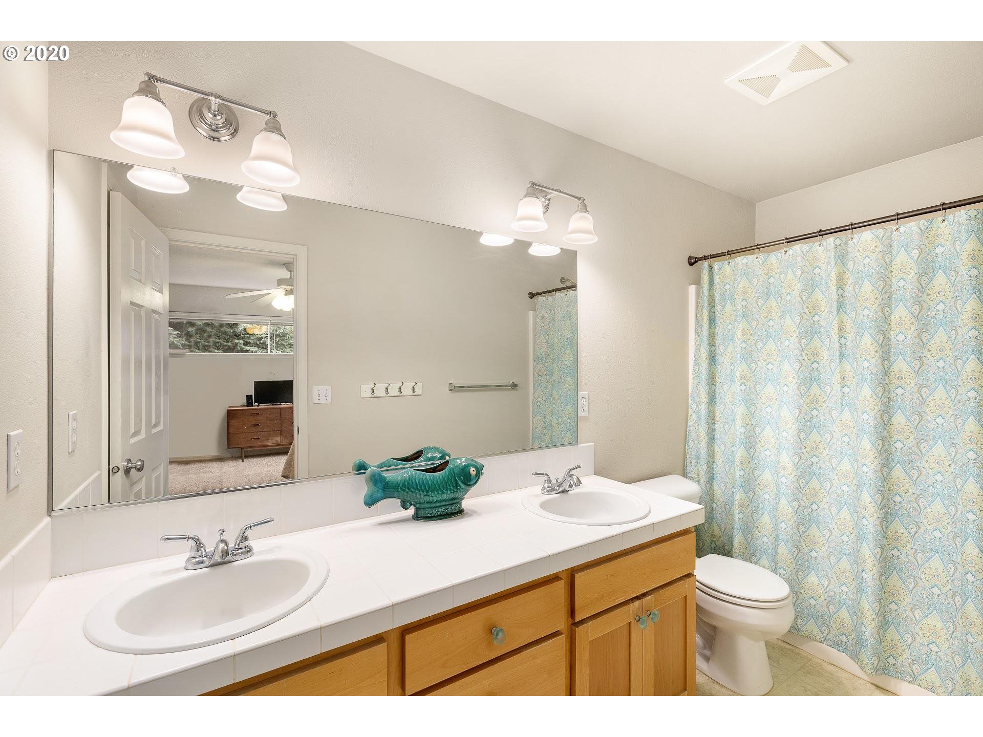 Photo #5: 20119262 Listing 