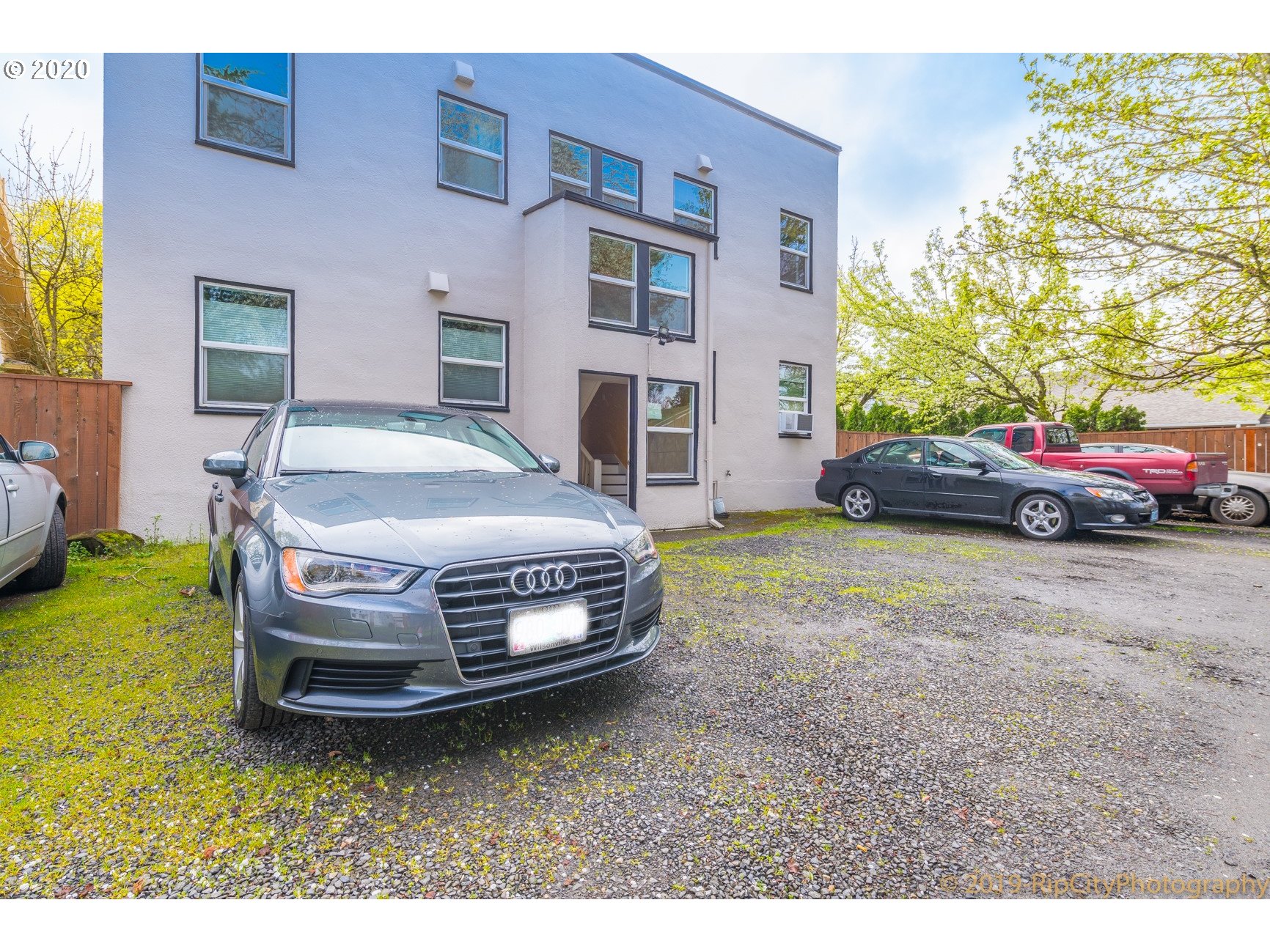 Photo #6: 20123256 Listing 