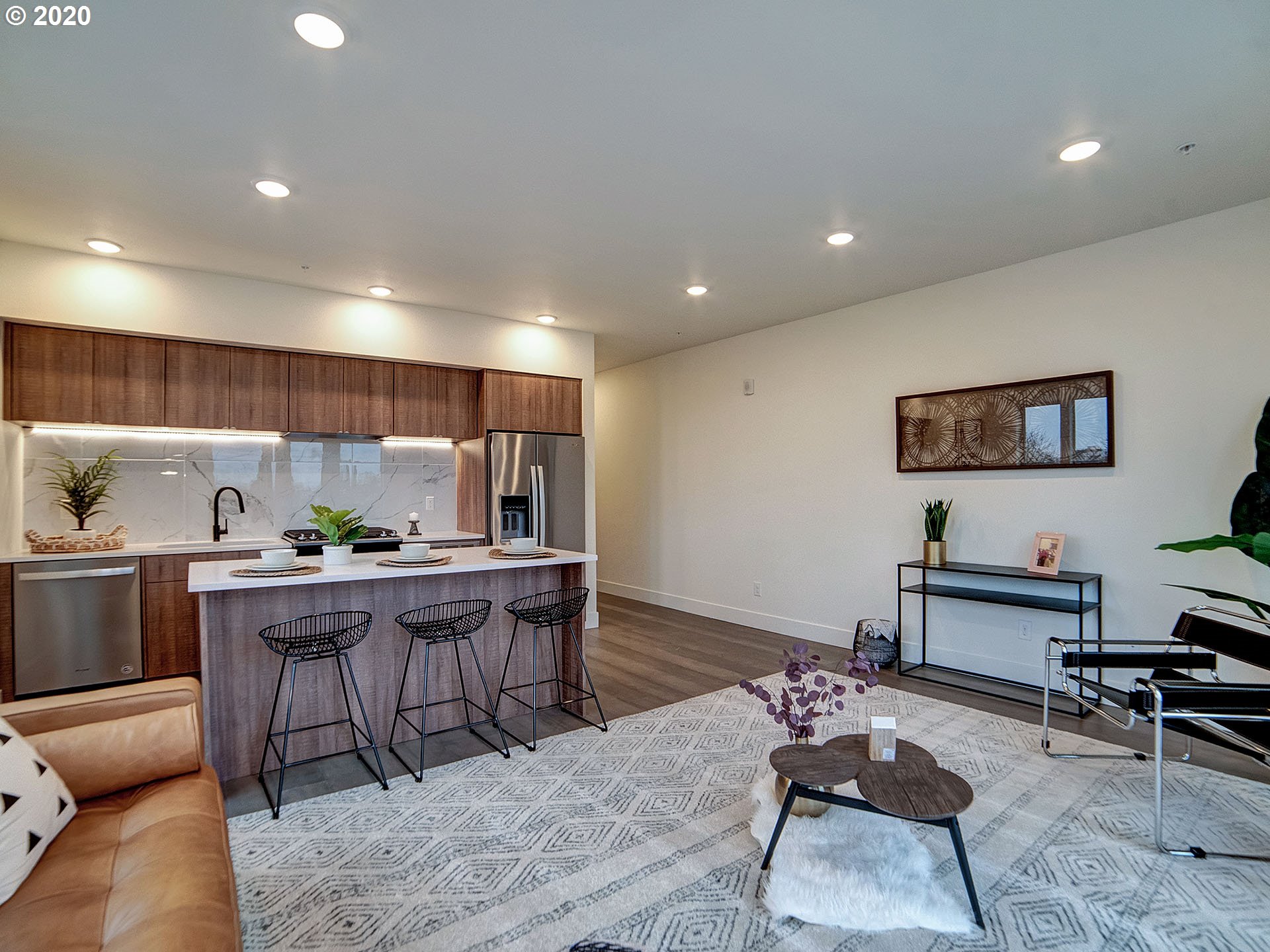 Photo #4: 20123448 Listing 