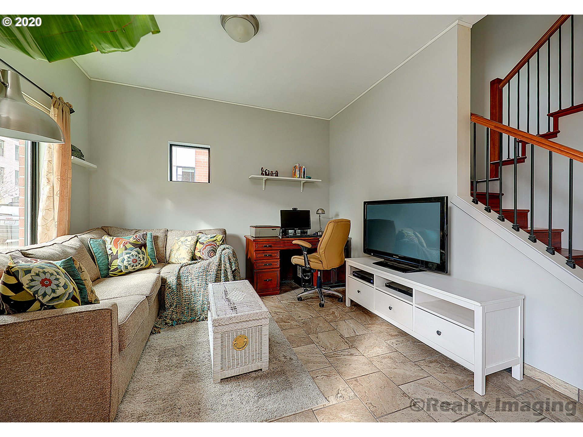 Photo #2: 20129248 Listing 