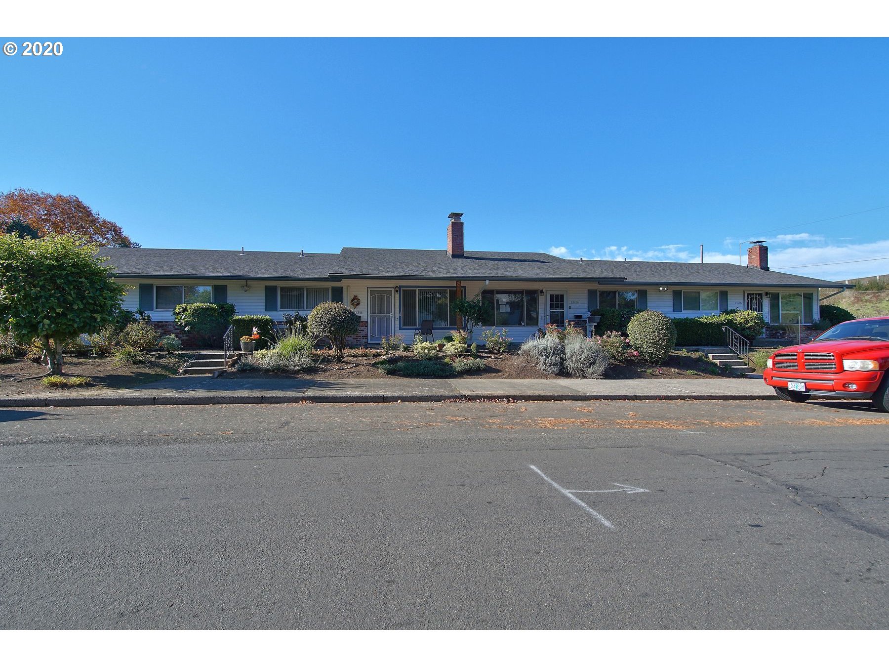 Photo #2: 20132443 Listing 