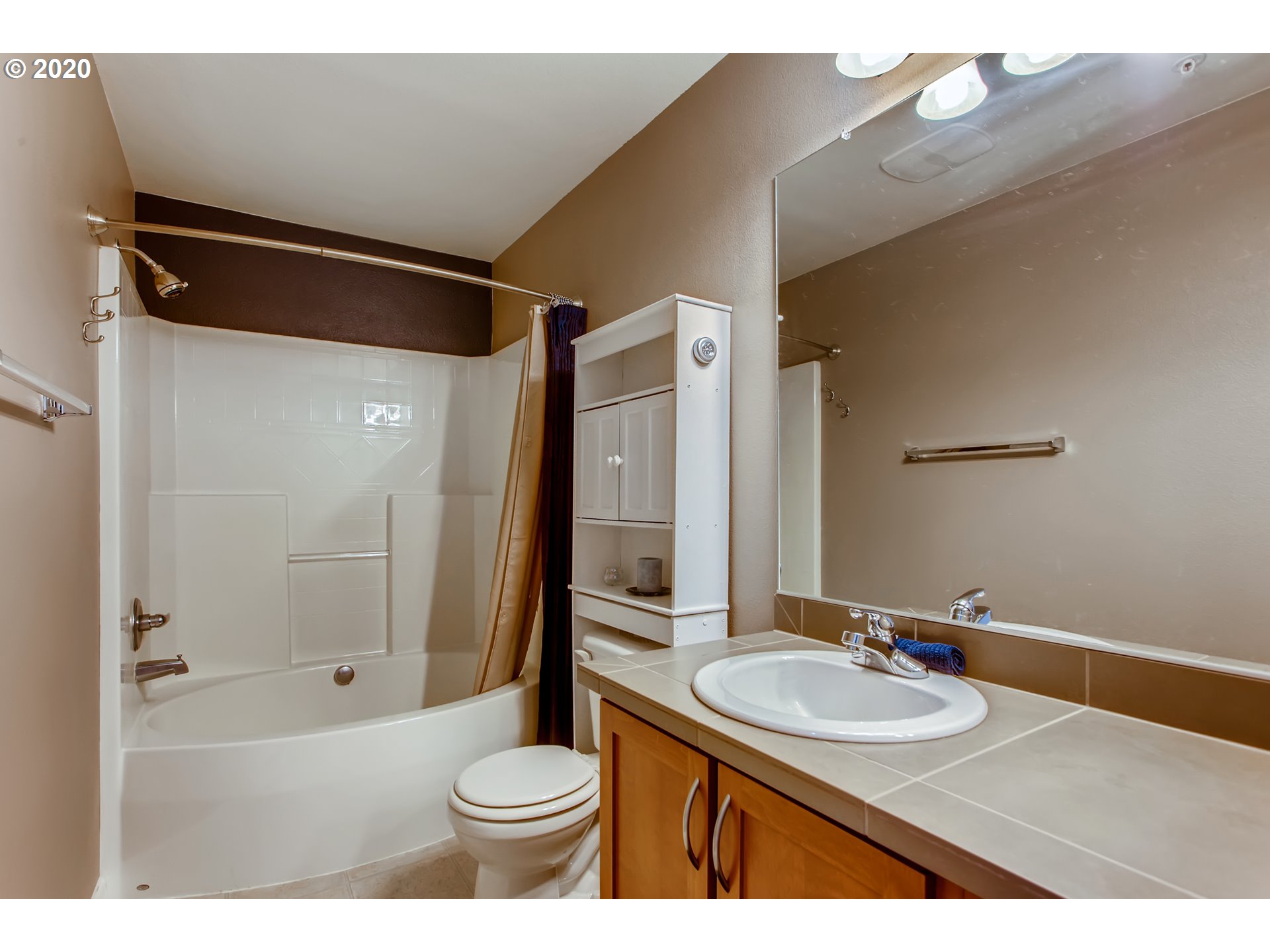 Photo #5: 20134846 Listing 