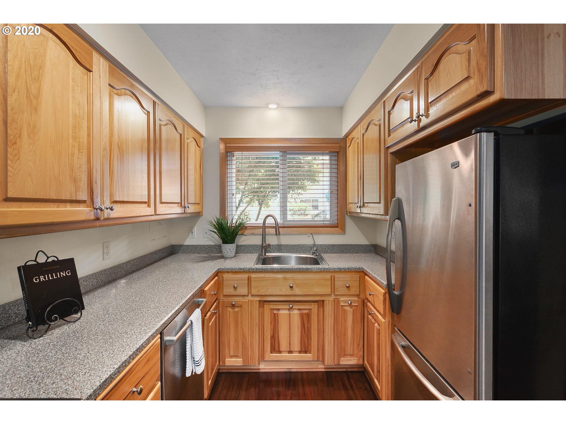 Photo #2: 20135022 Listing 