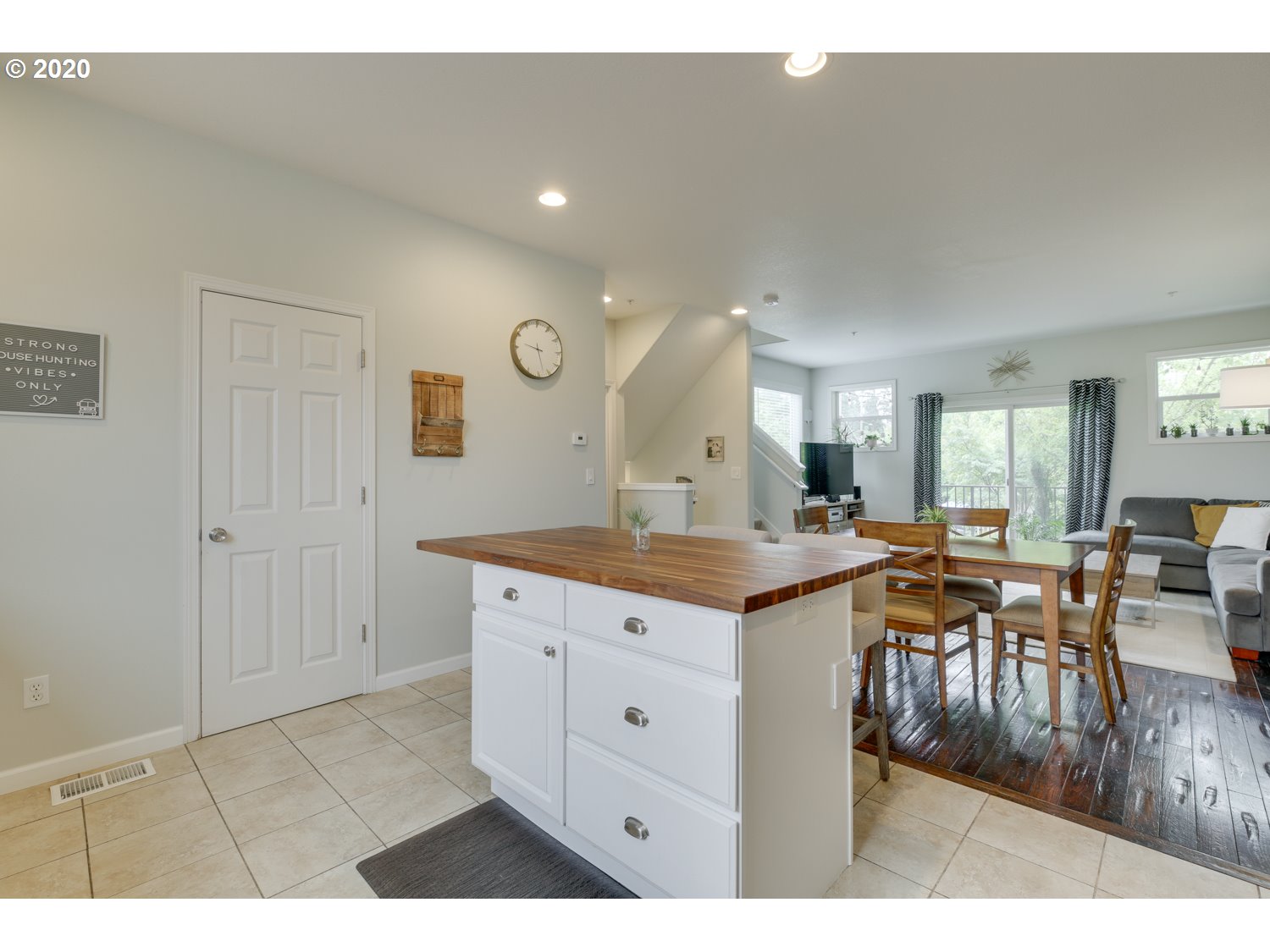 Photo #6: 20135976 Listing 