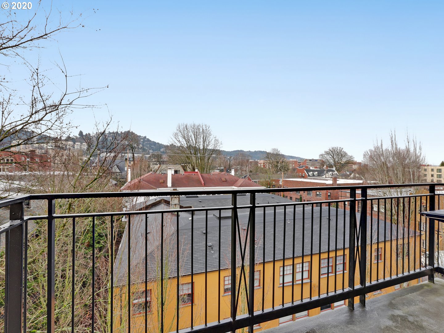 Photo #5: 20136195 Listing 