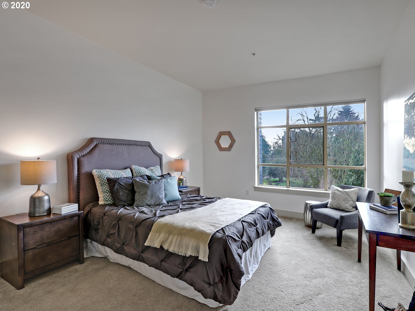 Photo #2: 20136195 Listing 
