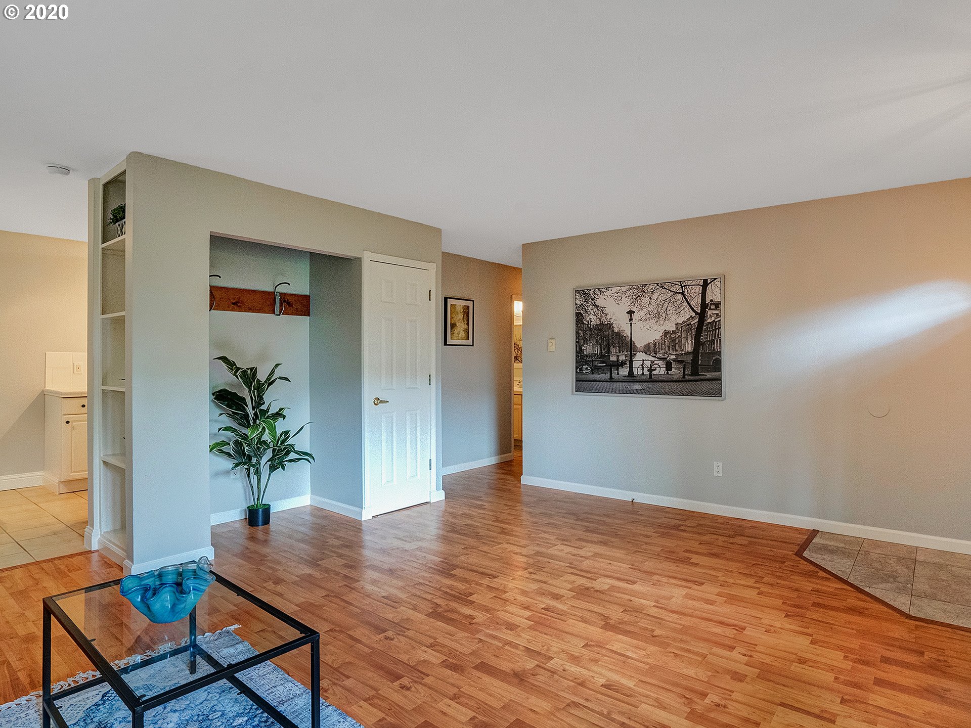 Photo #6: 20137505 Listing 