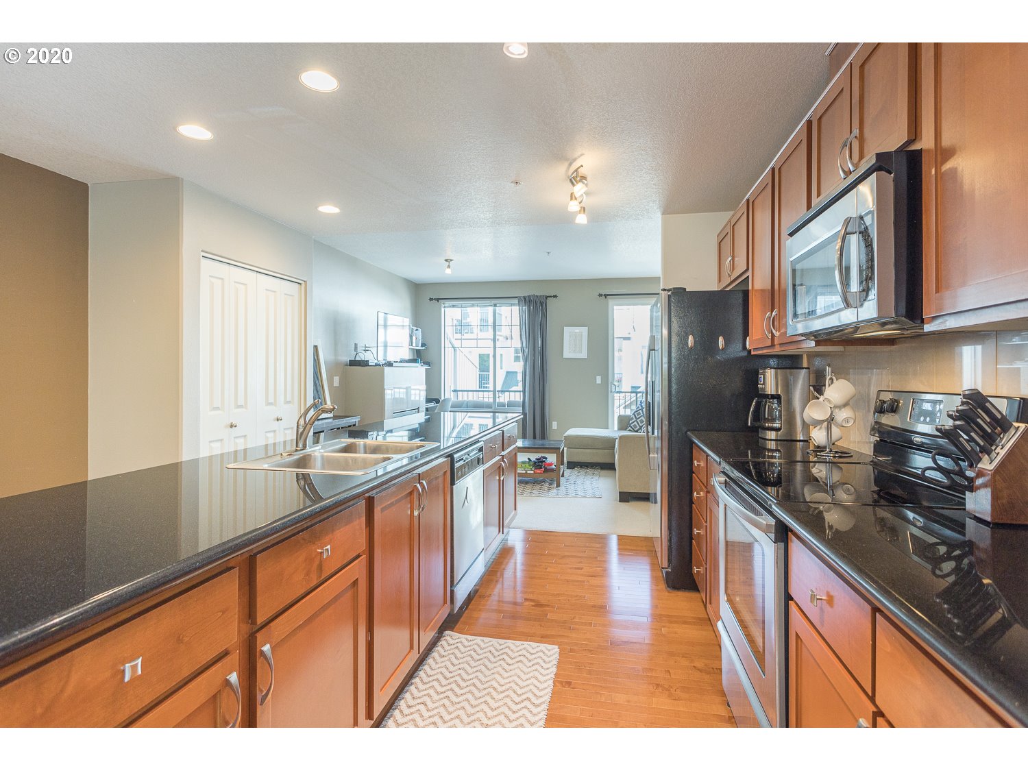 Photo #4: 20138724 Listing 