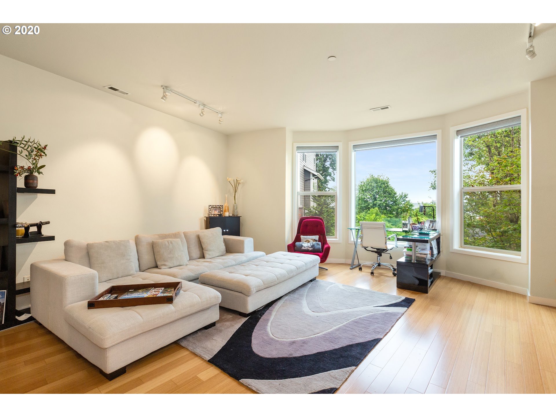 Photo #3: 20141476 Listing 
