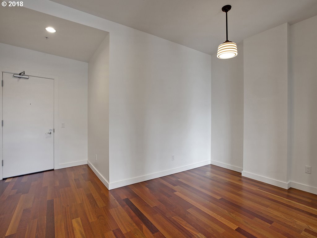 Photo #3: 20141633 Listing 