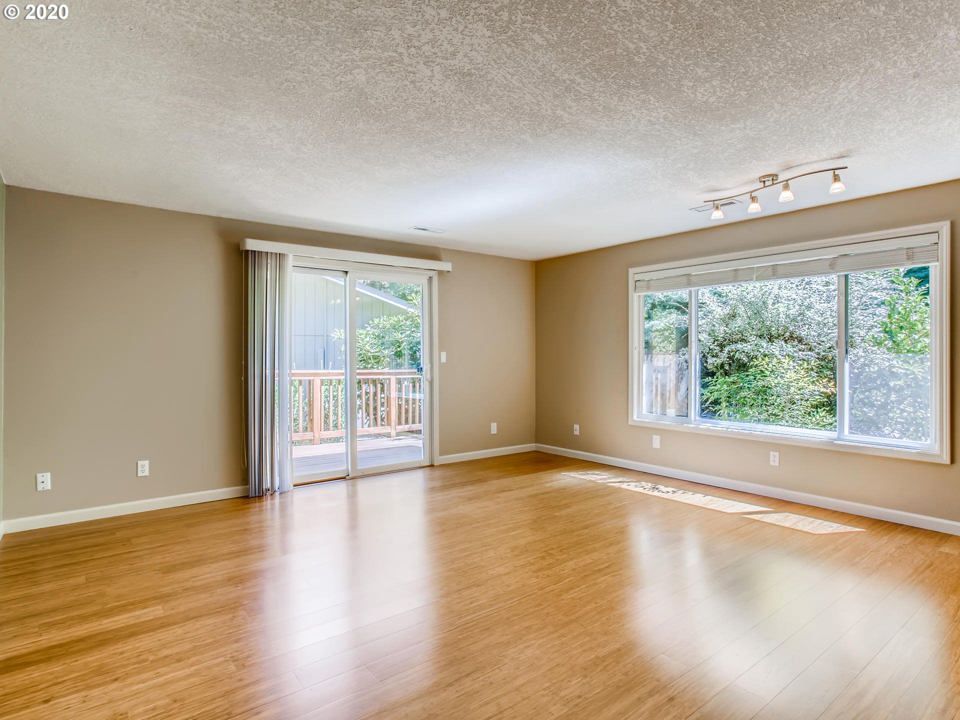 Photo #6: 20143126 Listing 