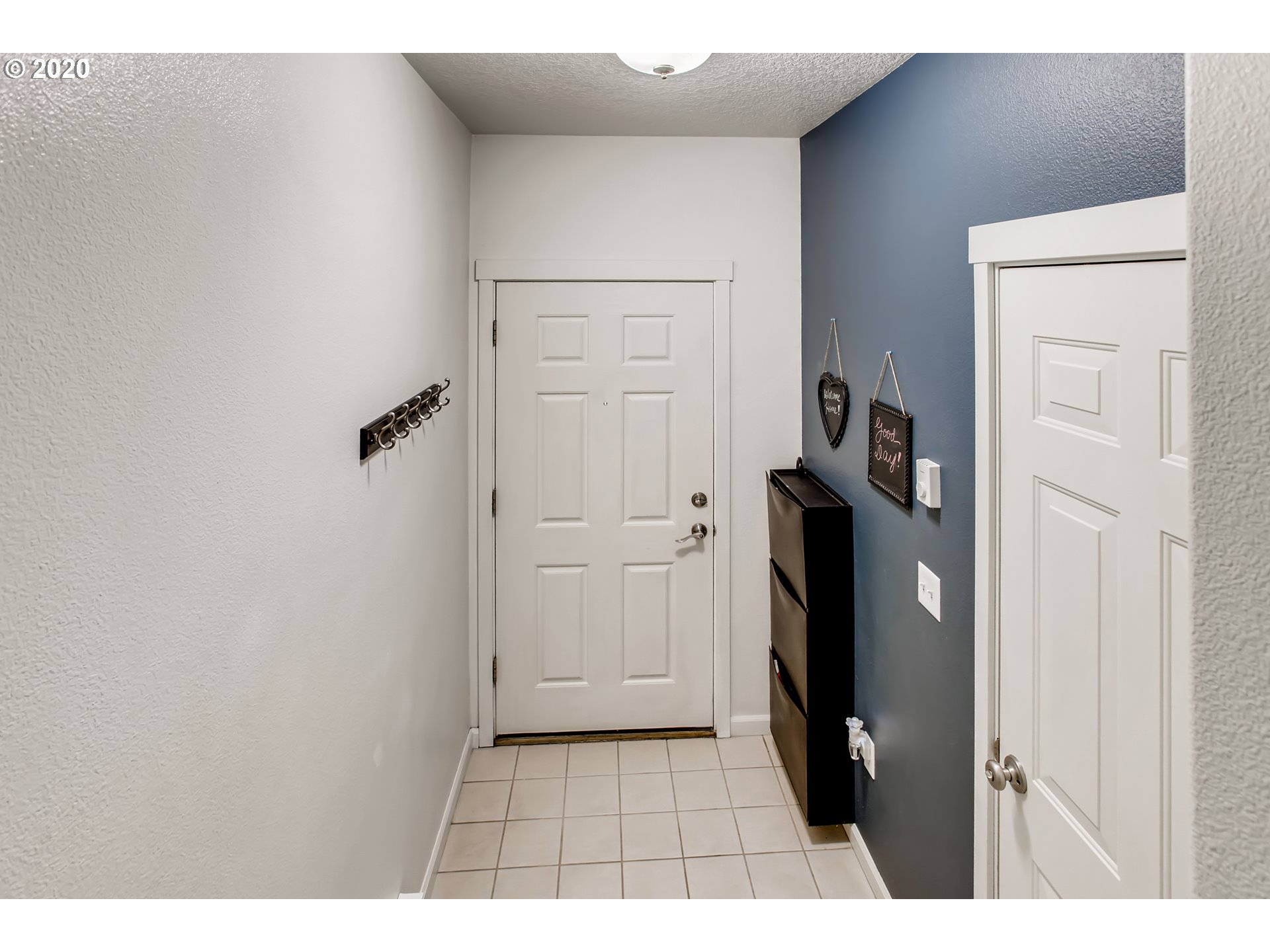 Photo #3: 20146984 Listing 