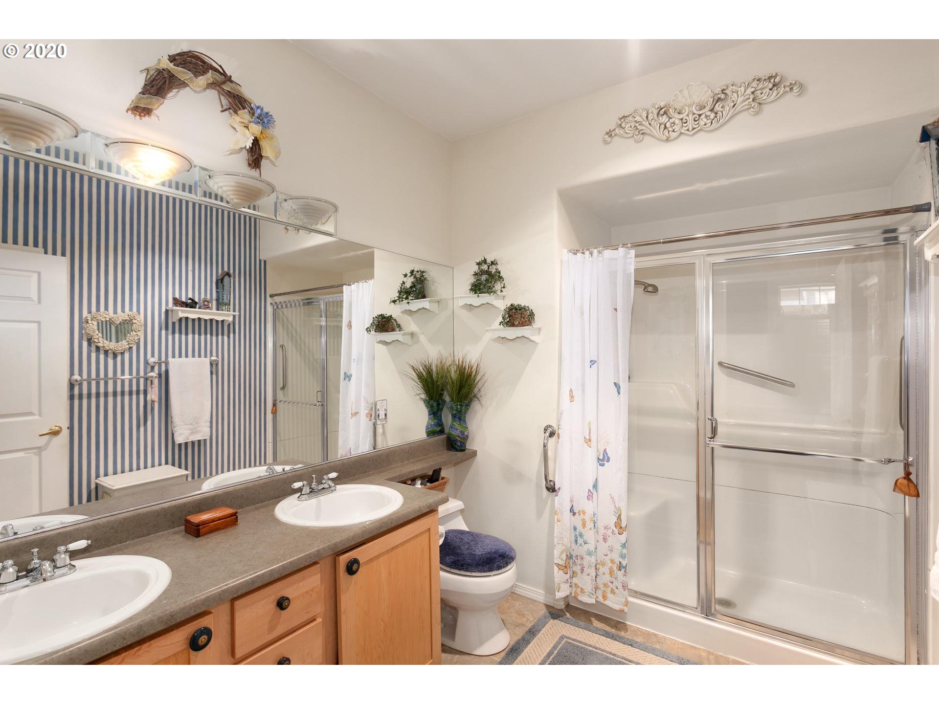 Photo #5: 20152343 Listing 