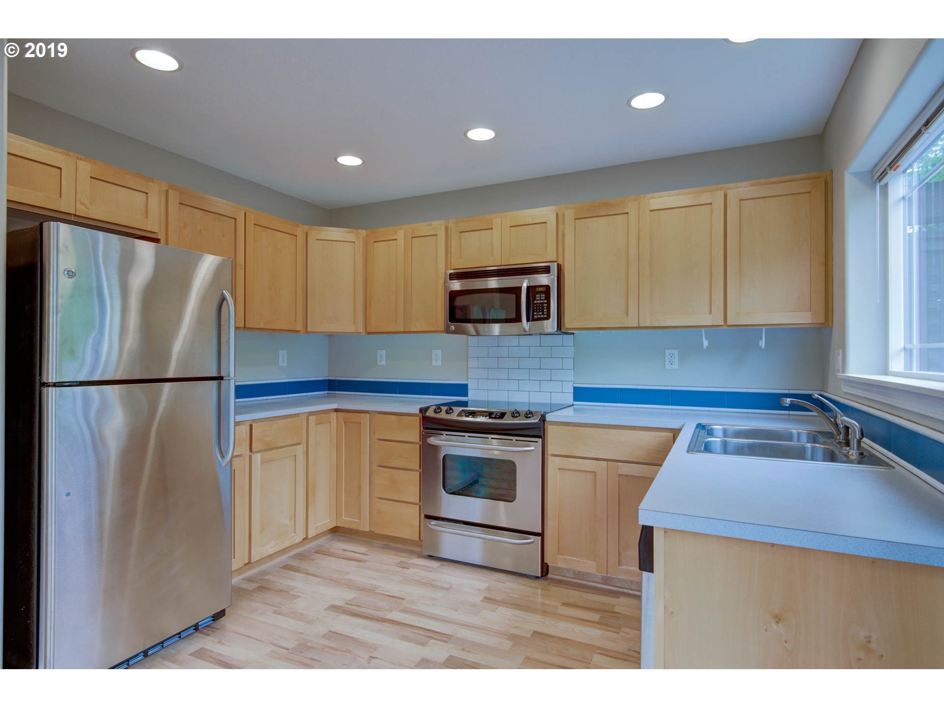 Photo #2: 20152613 Listing 