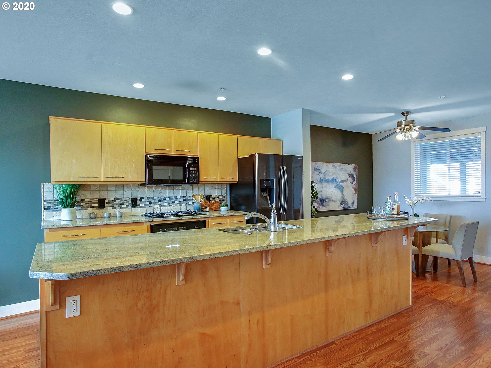 Photo #6: 20155921 Listing 