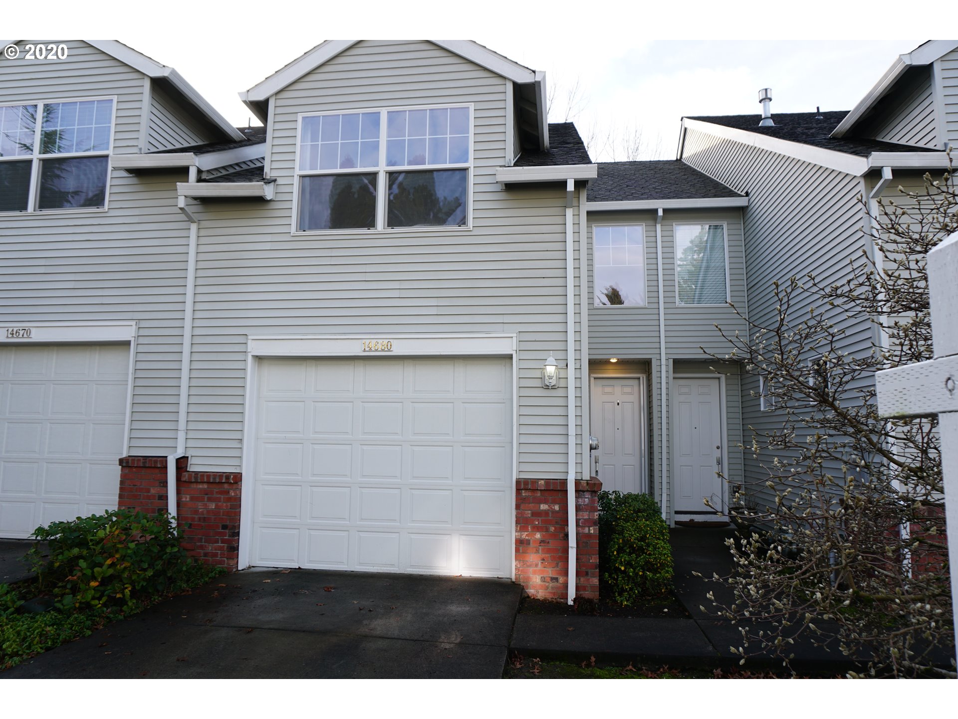 Photo #3: 20164033 Listing 