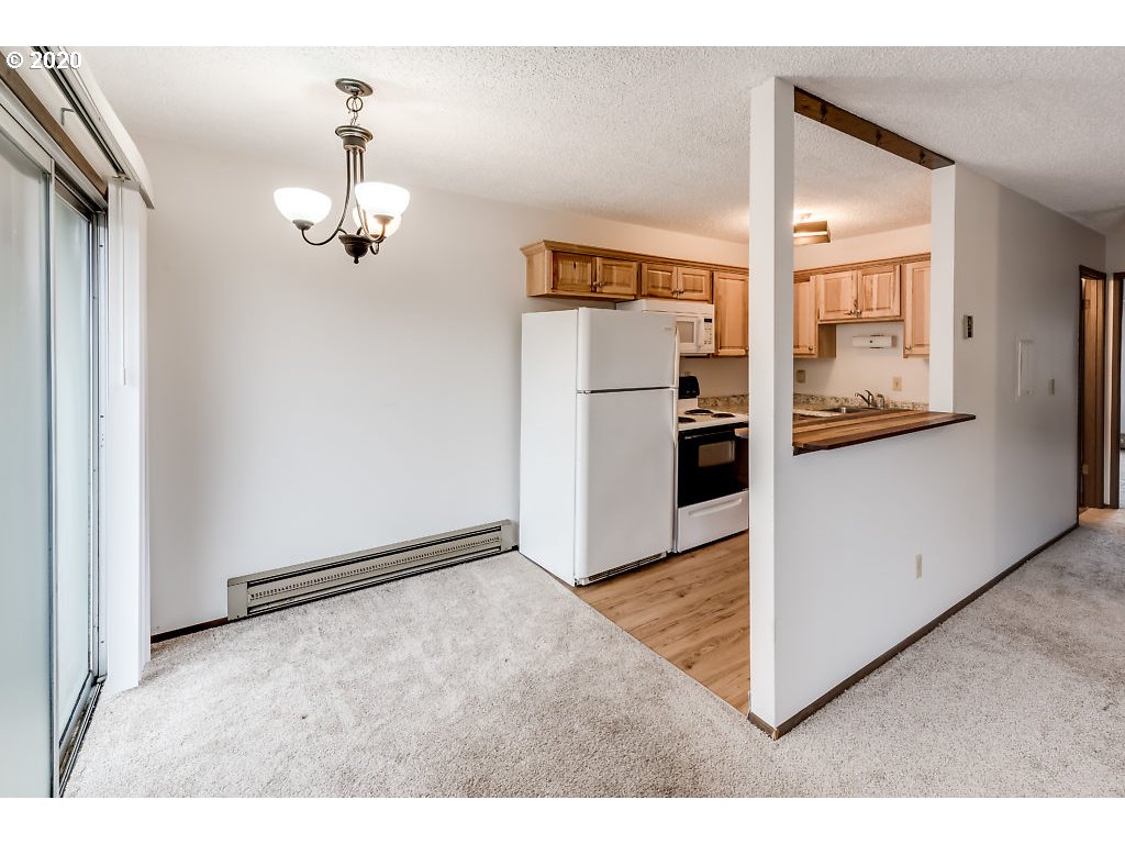 Photo #6: 20164385 Listing 