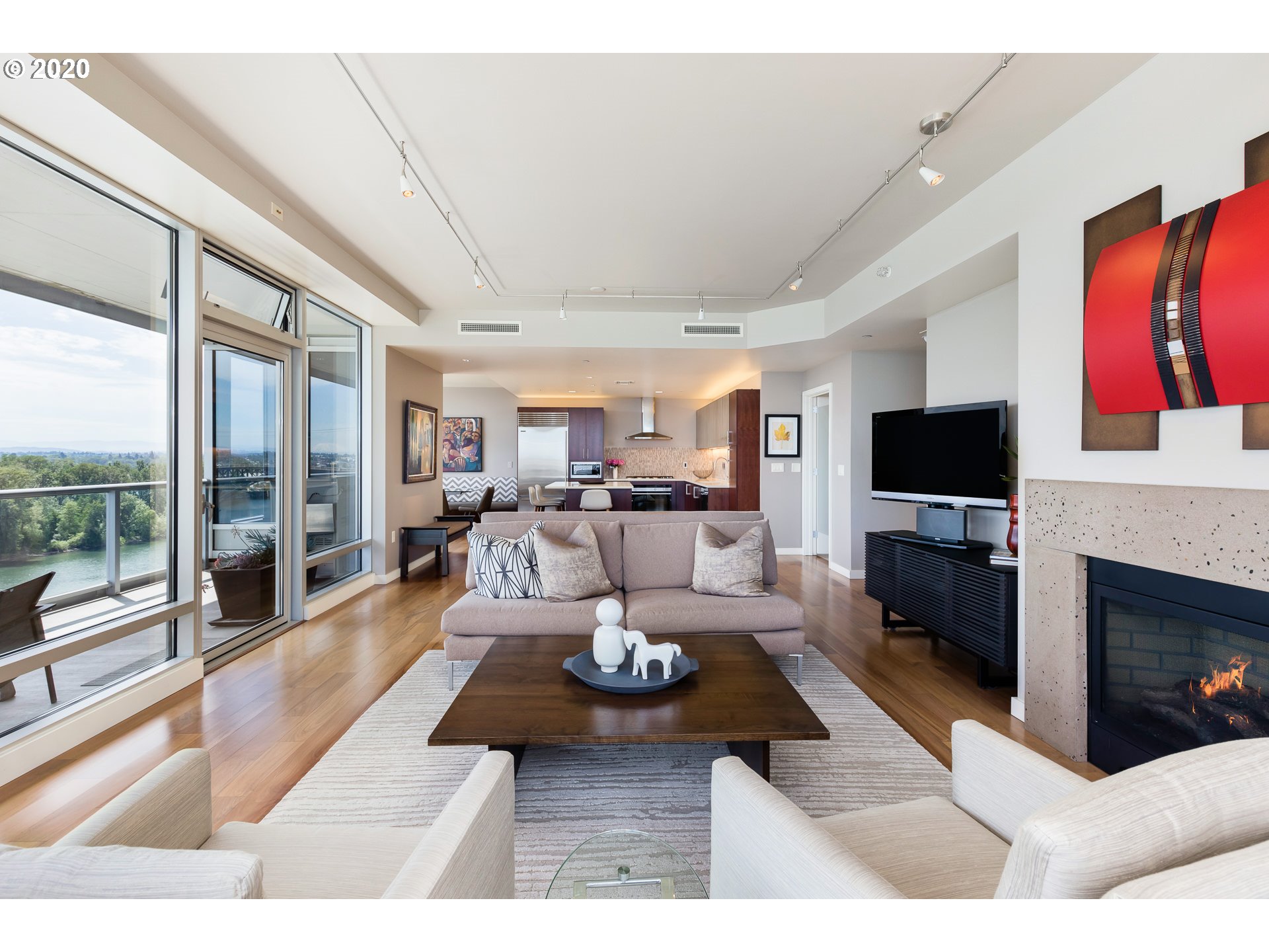 Photo #5: 20170308 Listing 
