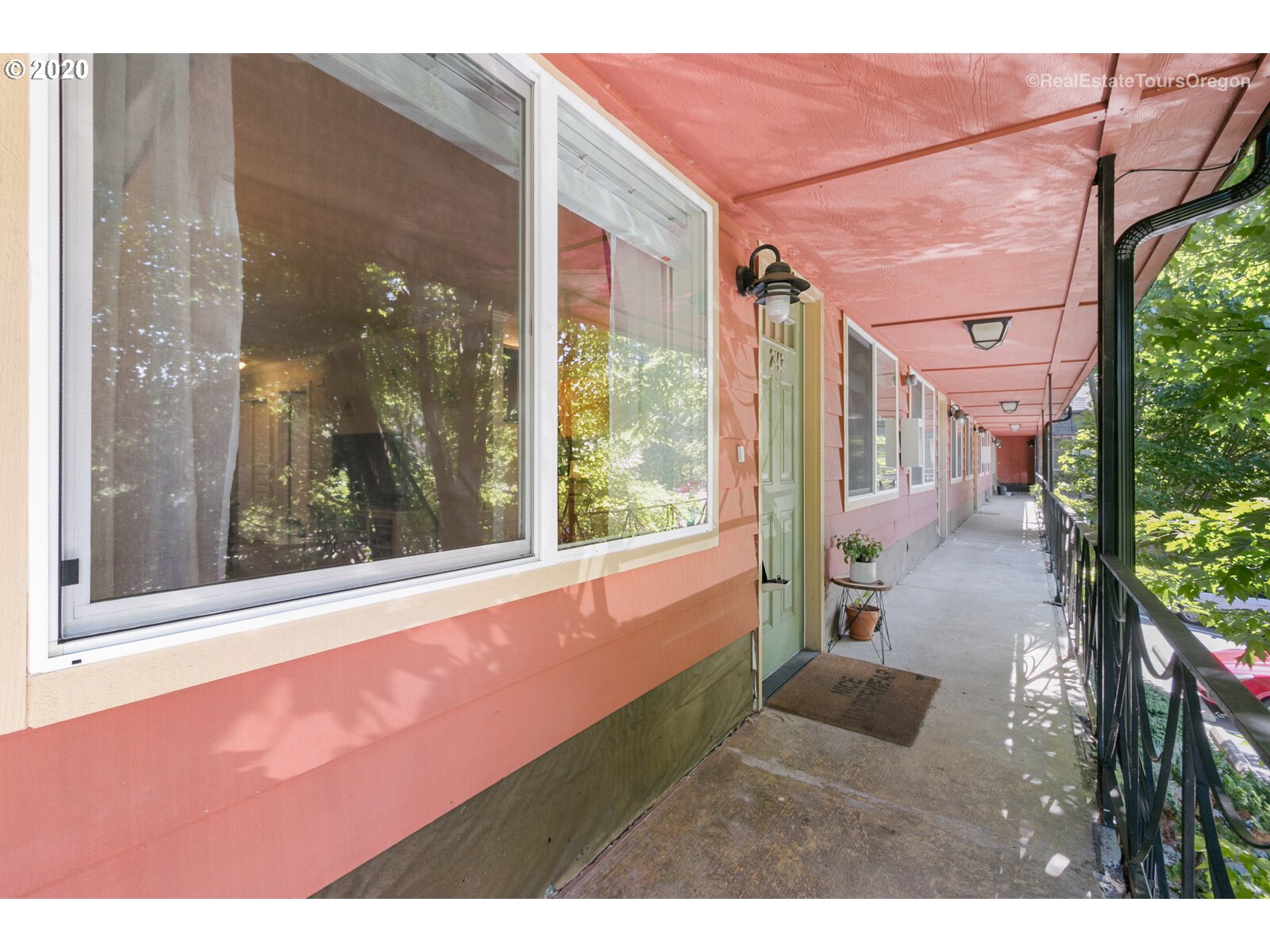 Photo #5: 20175554 Listing 