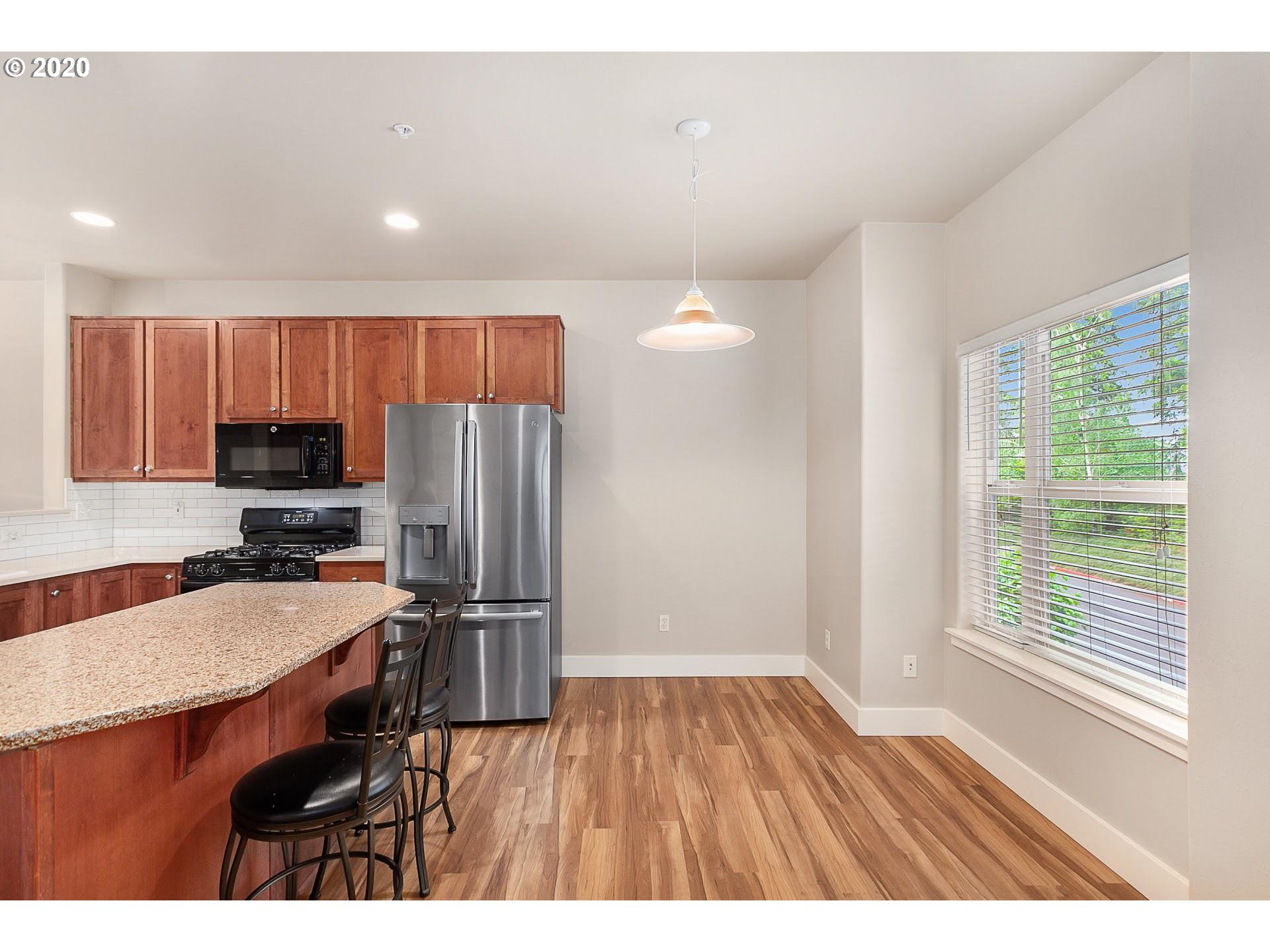 Photo #2: 20183131 Listing 