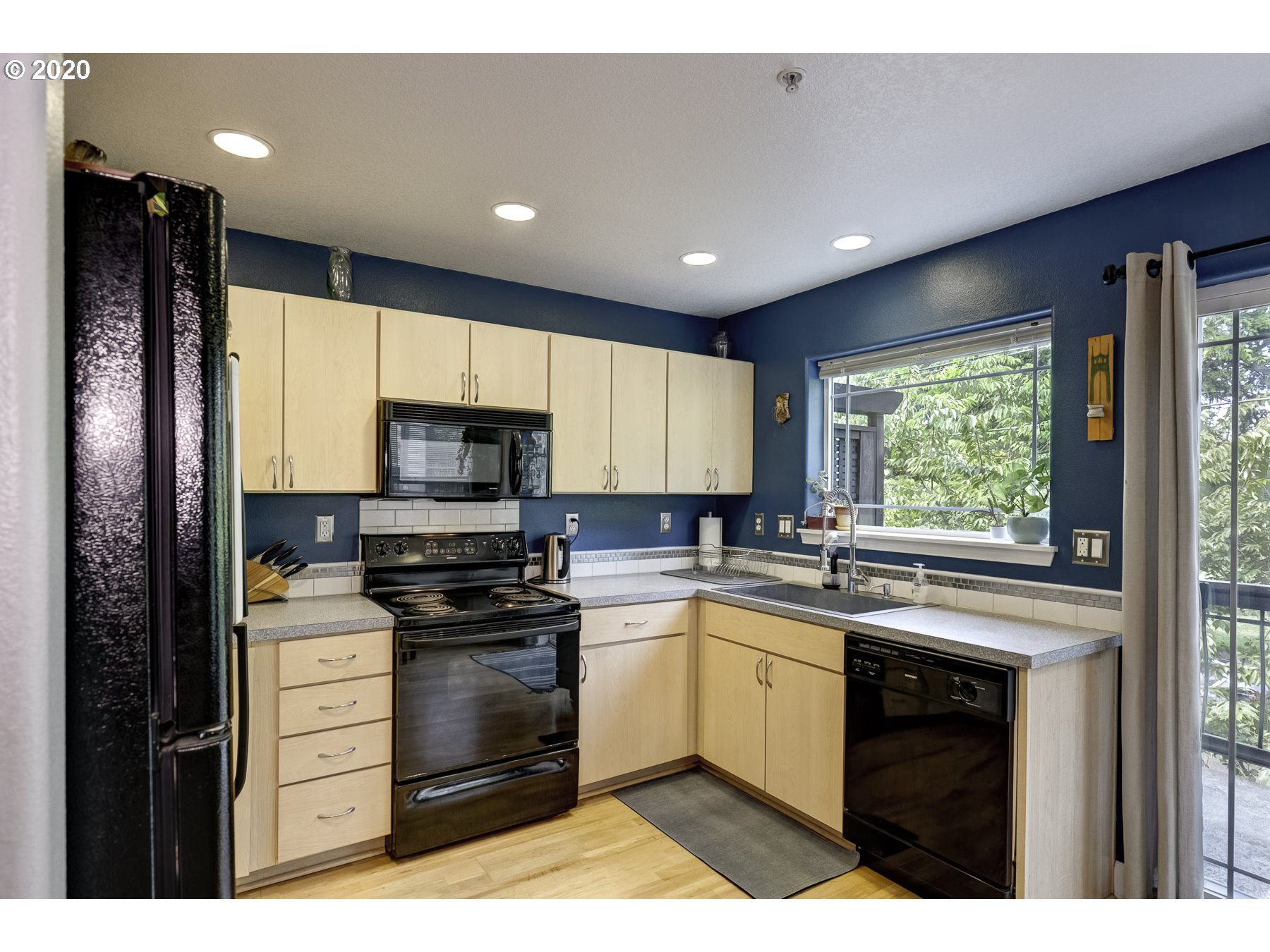 Photo #5: 20186815 Listing 
