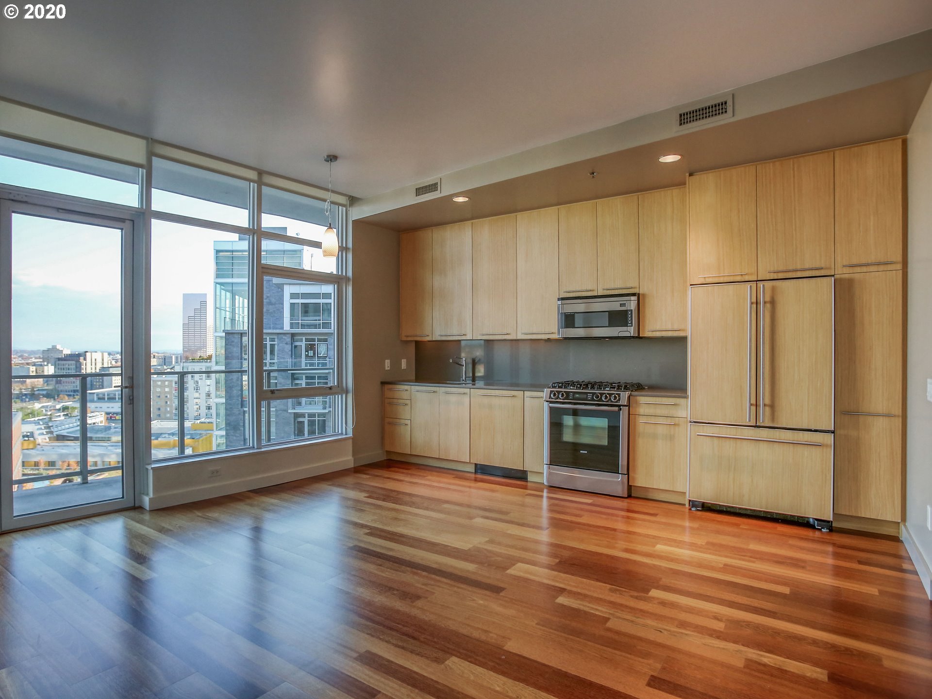 Photo #6: 20197516 Listing 