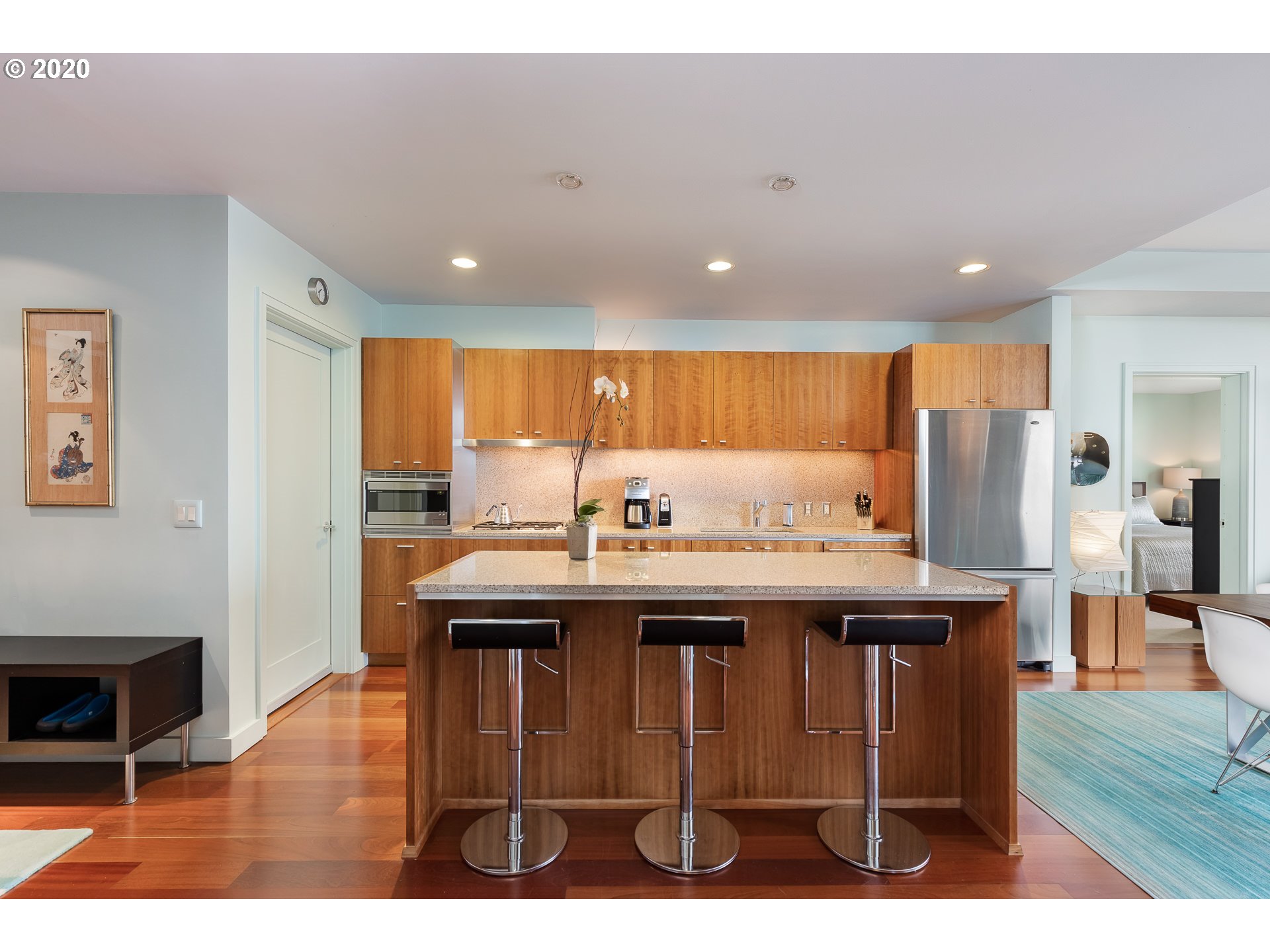 Photo #3: 20199237 Listing 