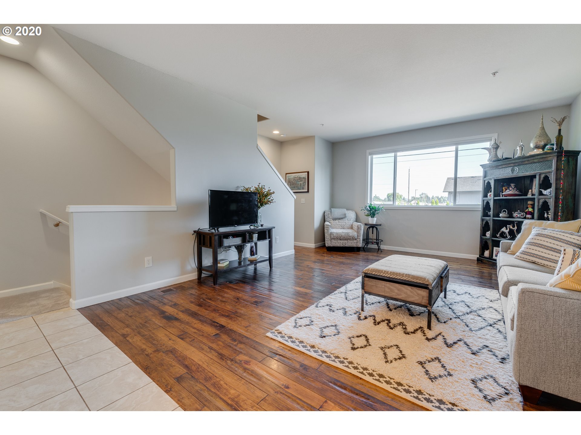 Photo #6: 20202972 Listing 