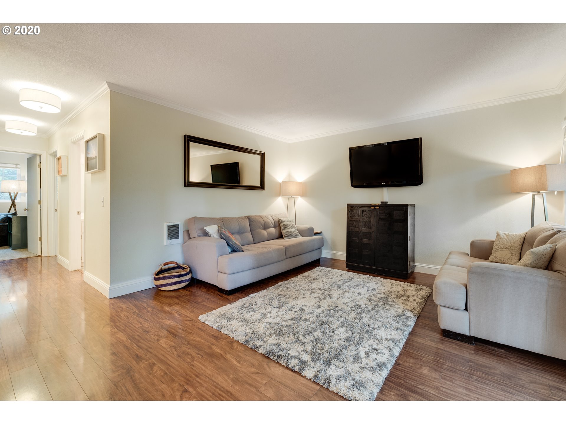 Photo #4: 20204924 Listing 