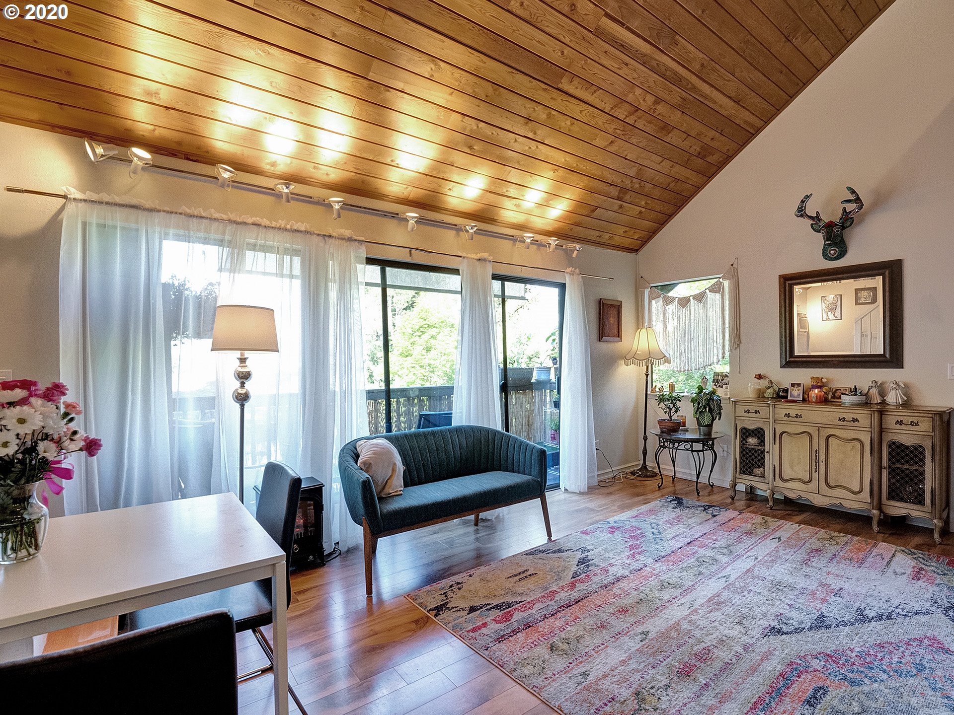 Photo #5: 20207057 Listing 