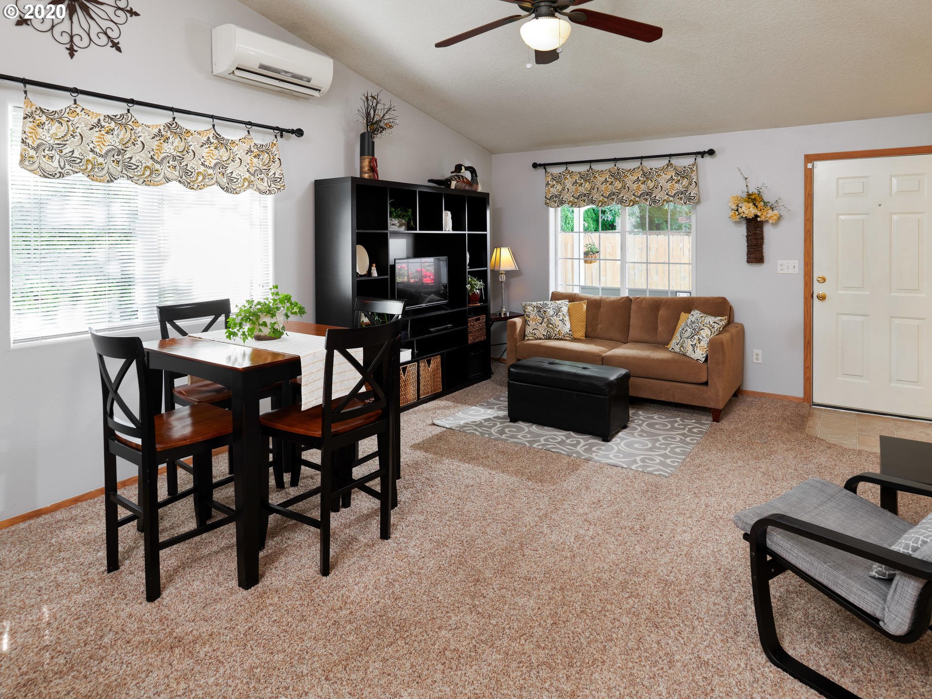 Photo #4: 20207089 Listing 