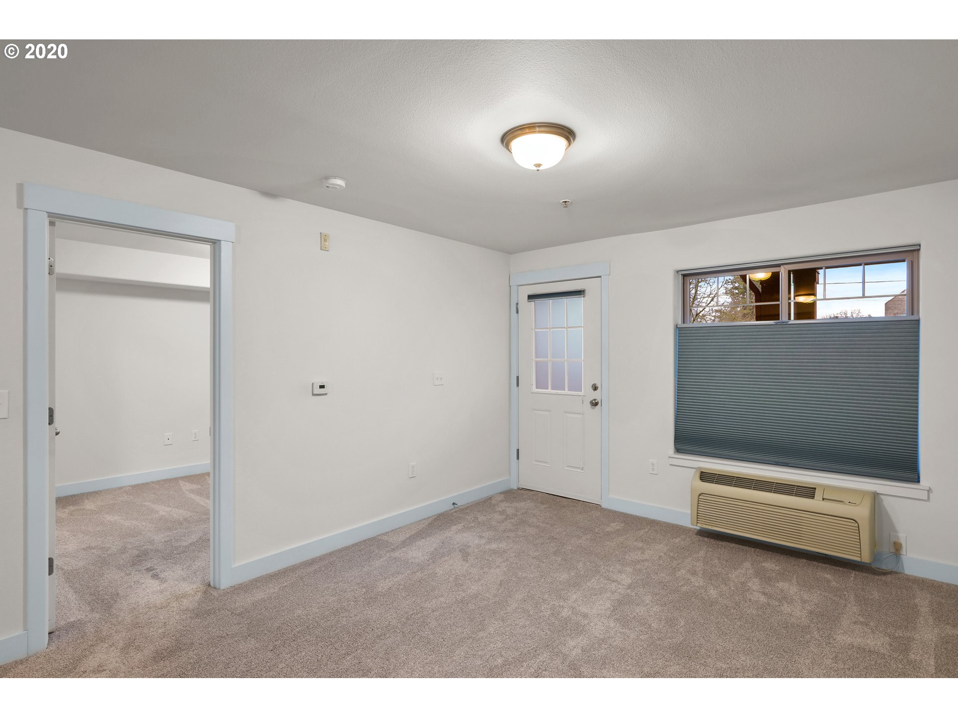Photo #5: 20207615 Listing 