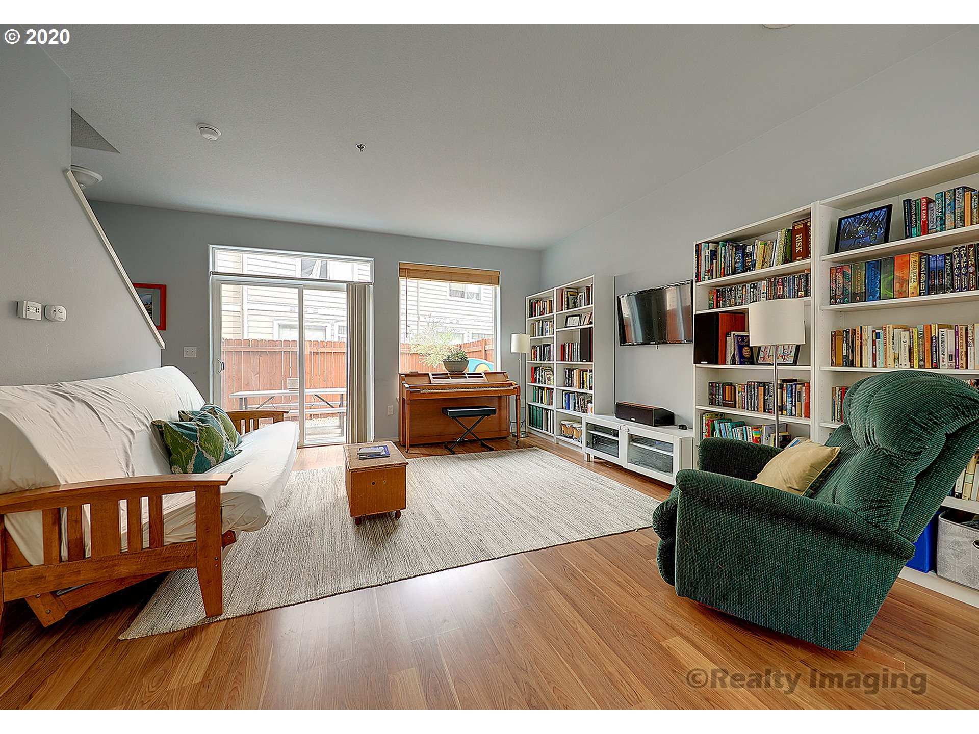 Photo #5: 20213334 Listing 