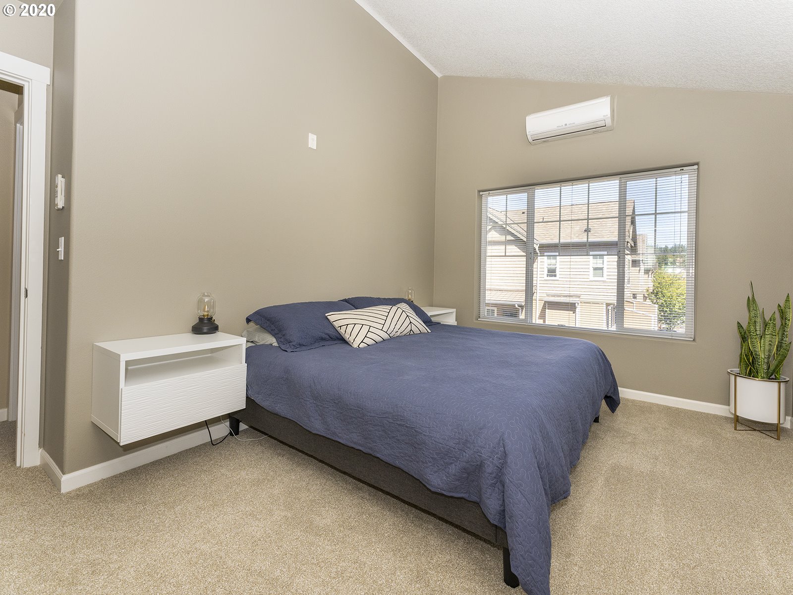 Photo #6: 20216725 Listing 