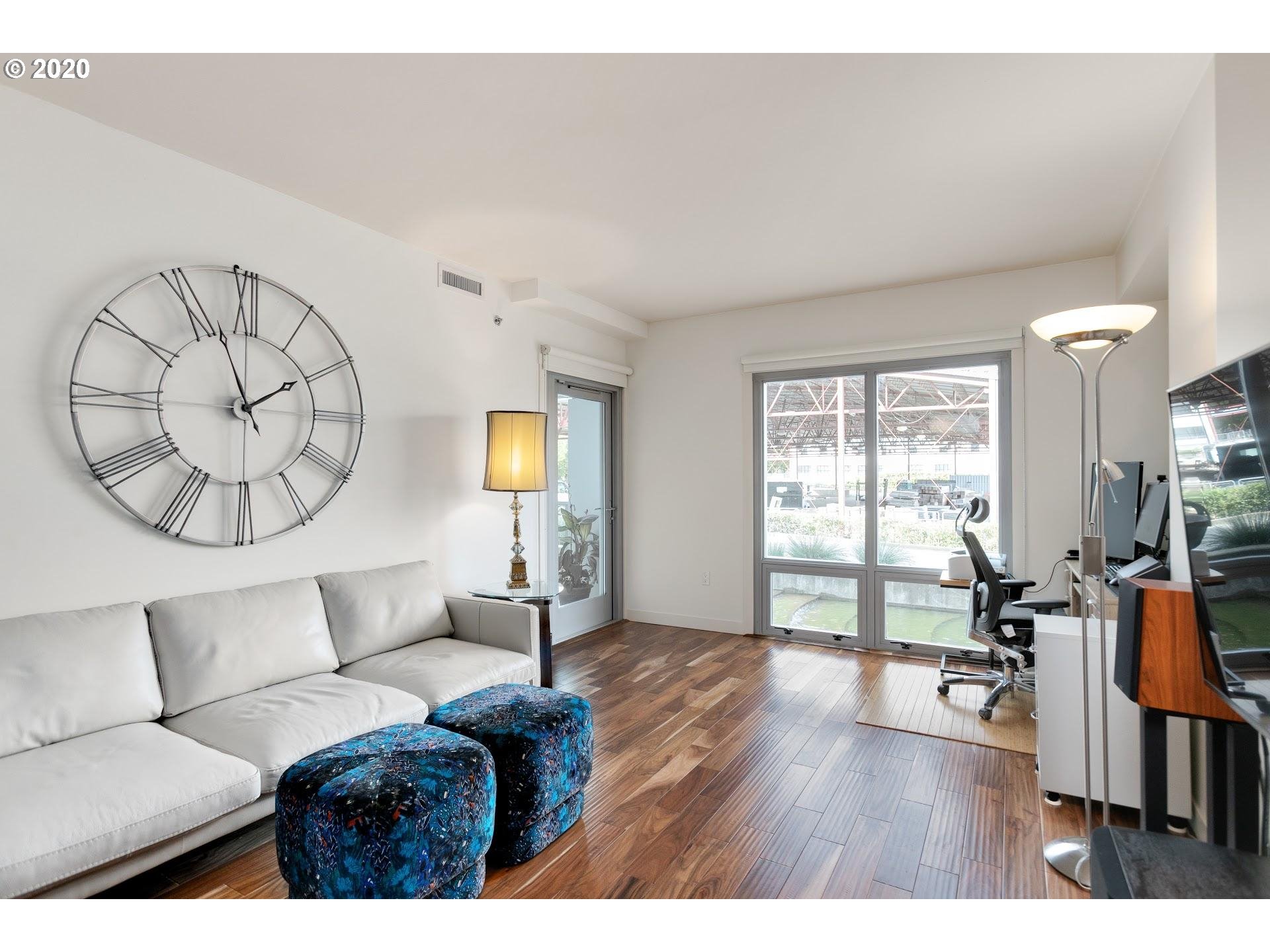 Photo #3: 20220493 Listing 