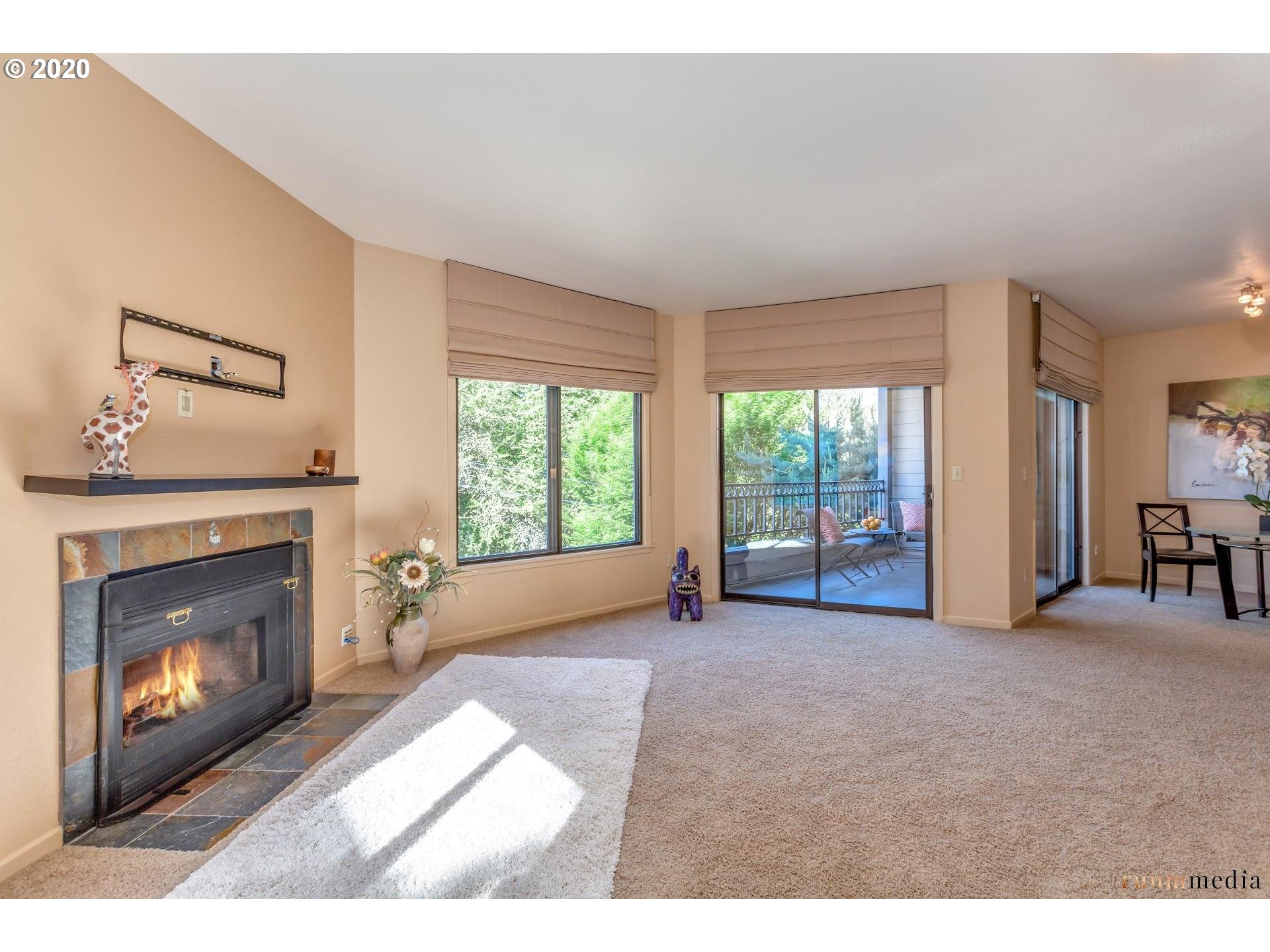 Photo #3: 20220976 Listing 