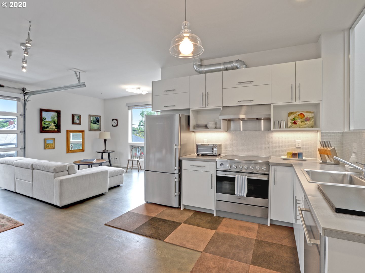 Photo #3: 20223441 Listing 